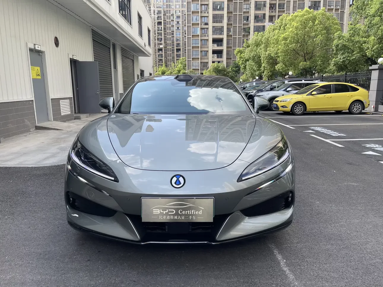 Denza BYD Z9GT EV  из Китая