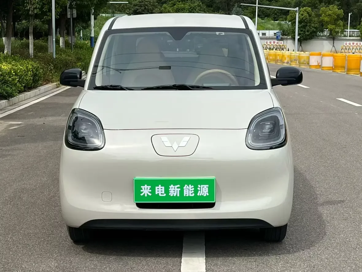 Wuling Hongguang MINIEV  из Китая