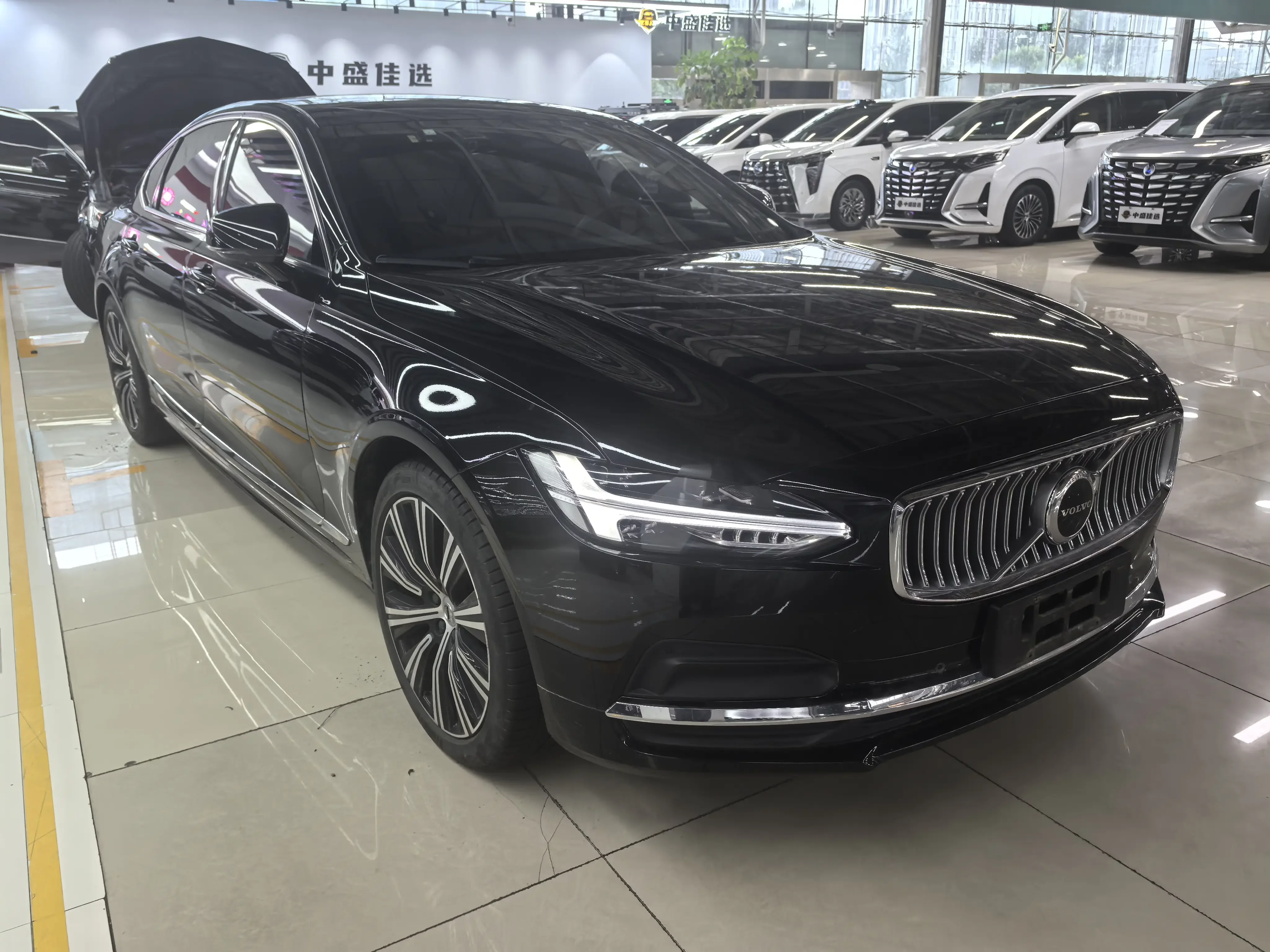 Volvo S90