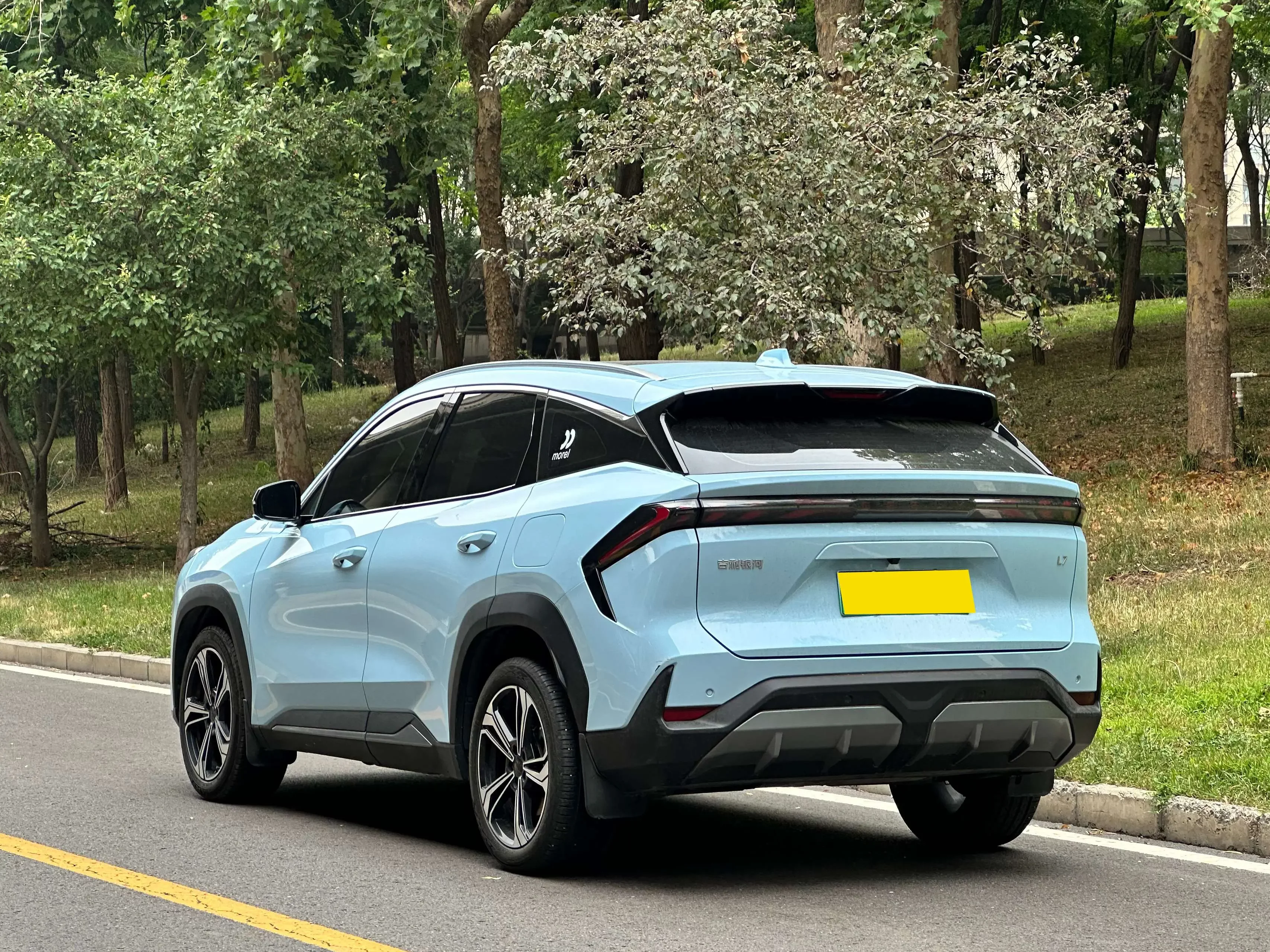 Geely Galaxy L7