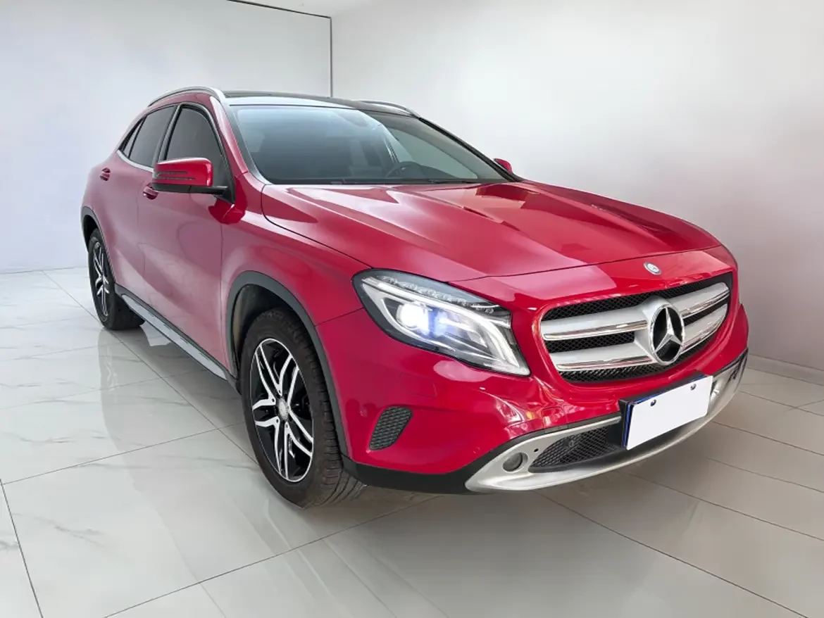 Mercedes-Benz GLA