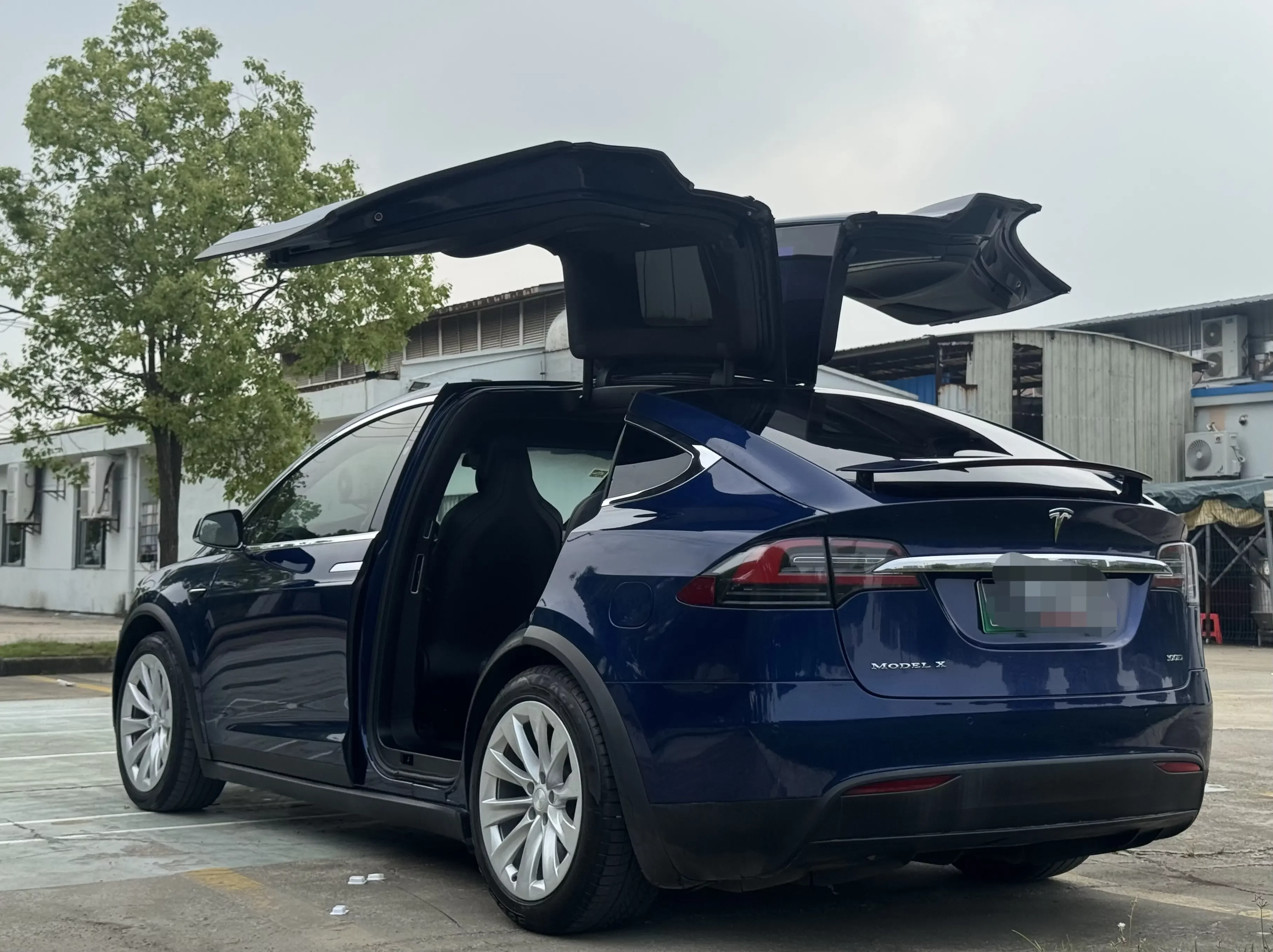 Tesla Model X
