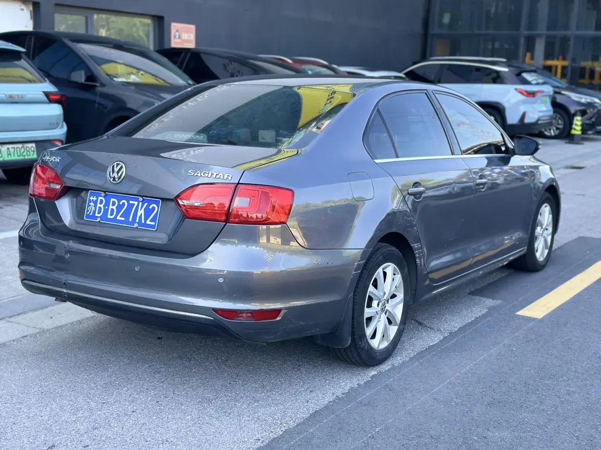Volkswagen Sagitar