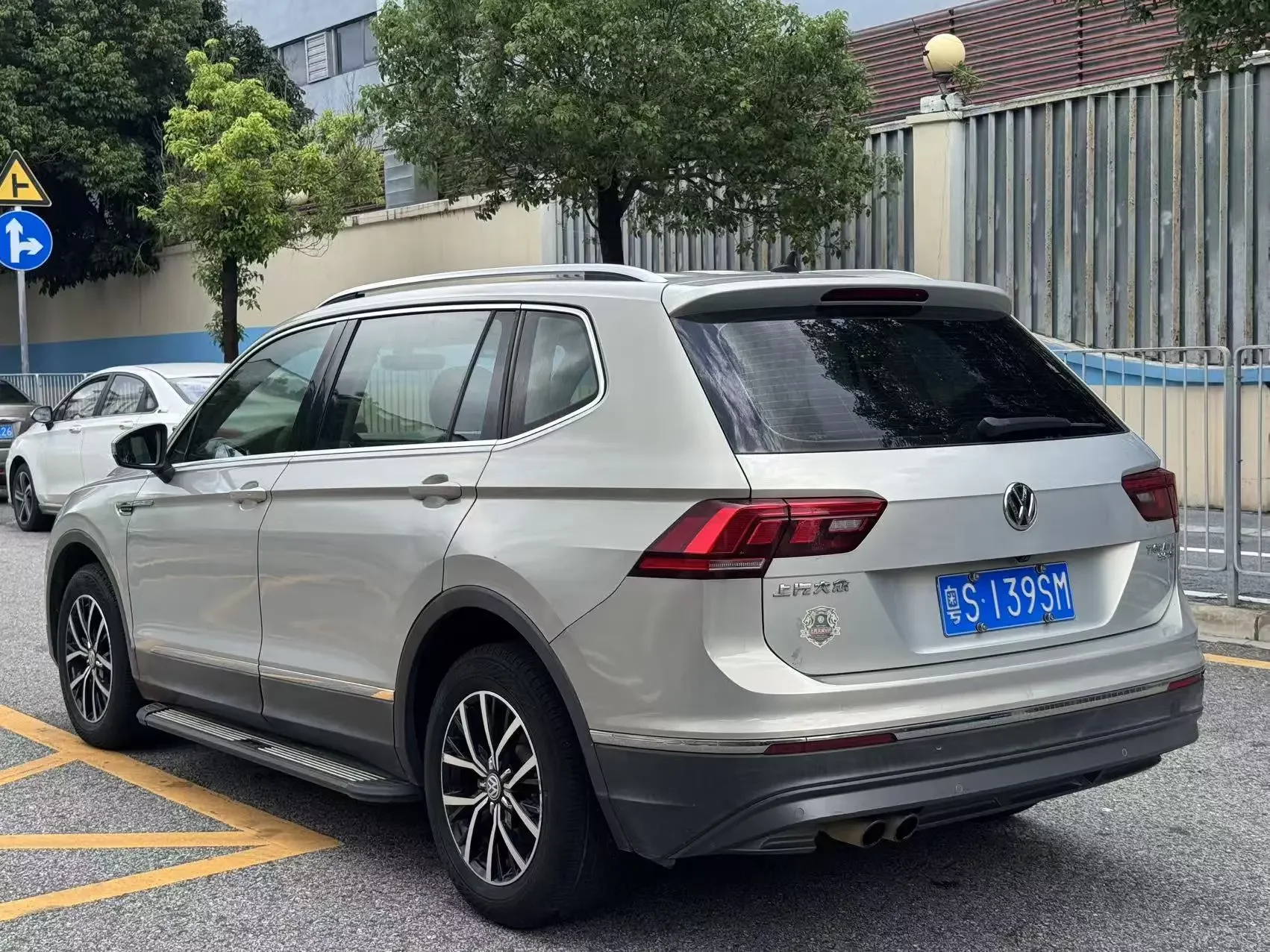 Volkswagen Tiguan L