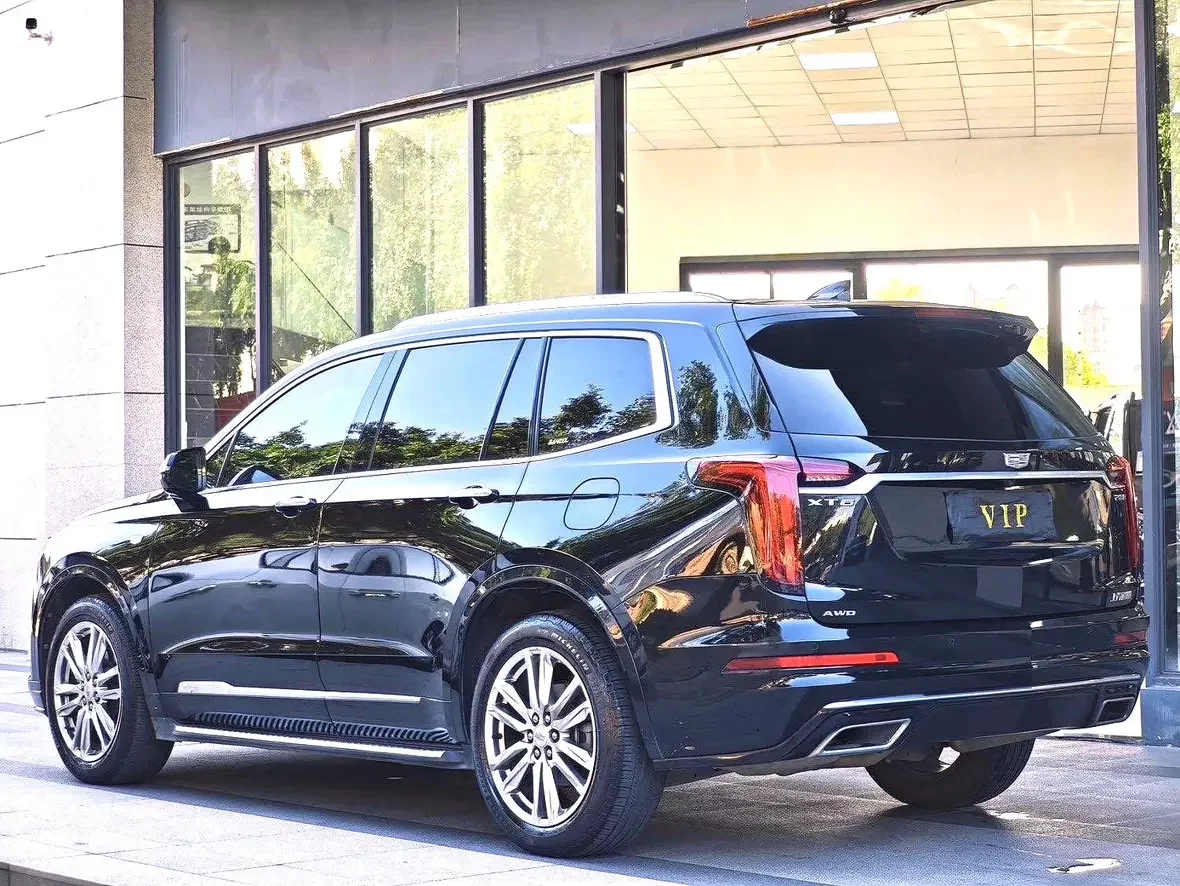 Cadillac XT6