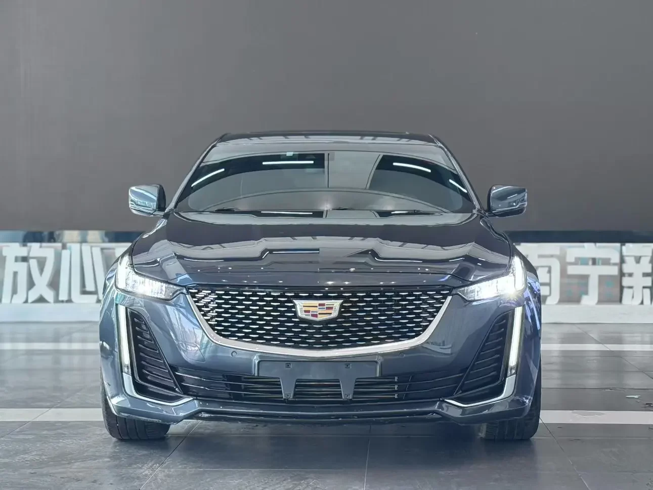 Cadillac CT5  из Китая