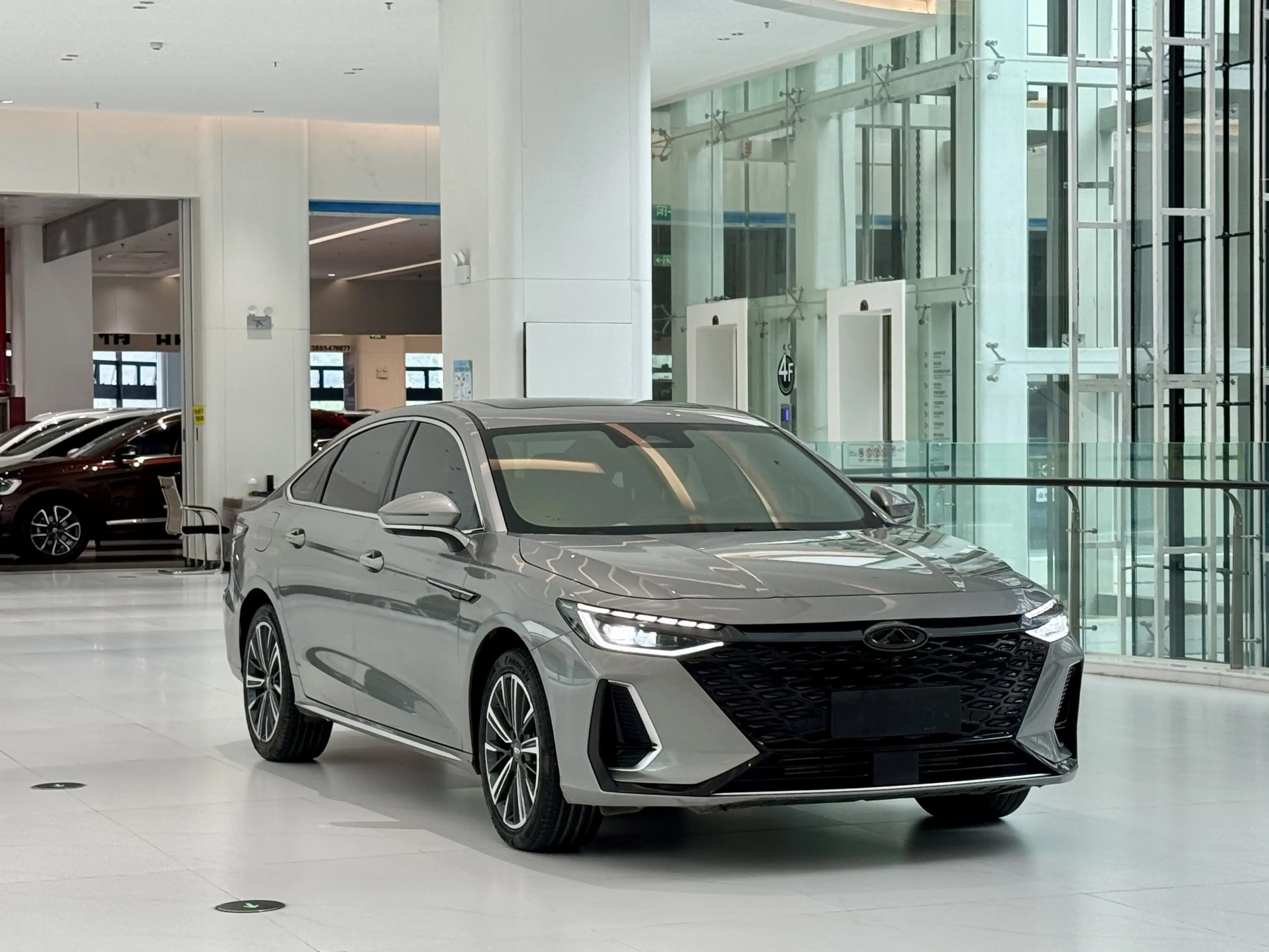 Chery Arrizo 8