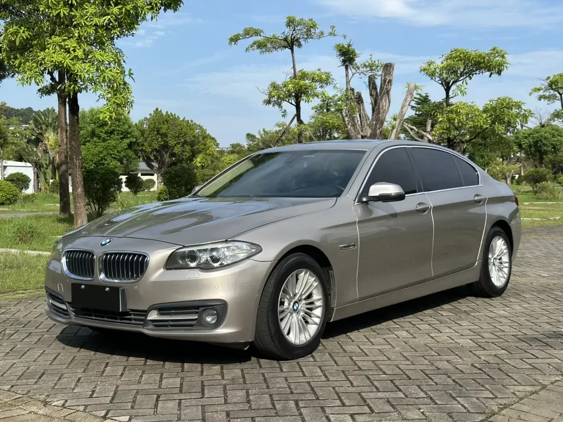 BMW 5 Series  из Китая