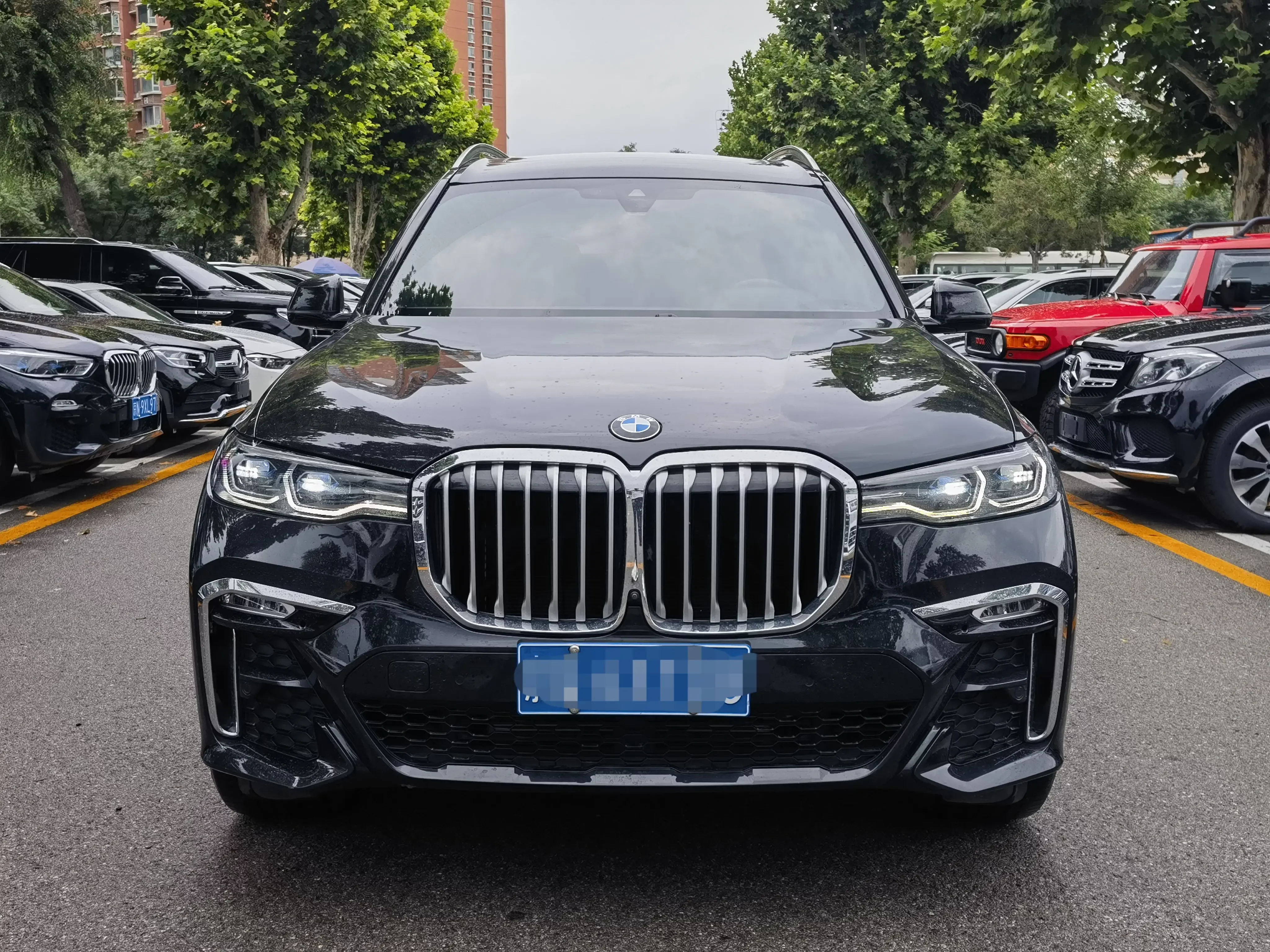 BMW X7