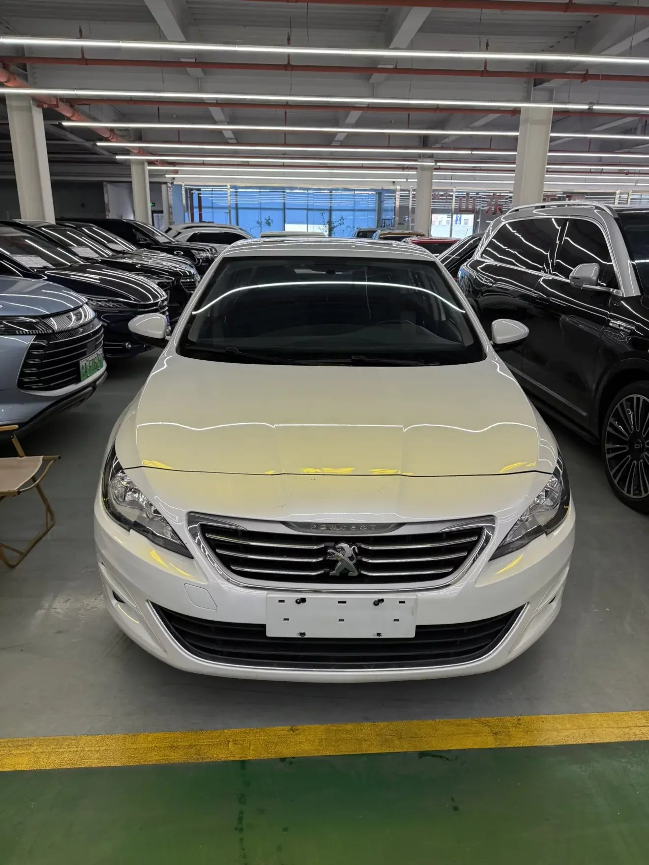 Peugeot 408  из Китая