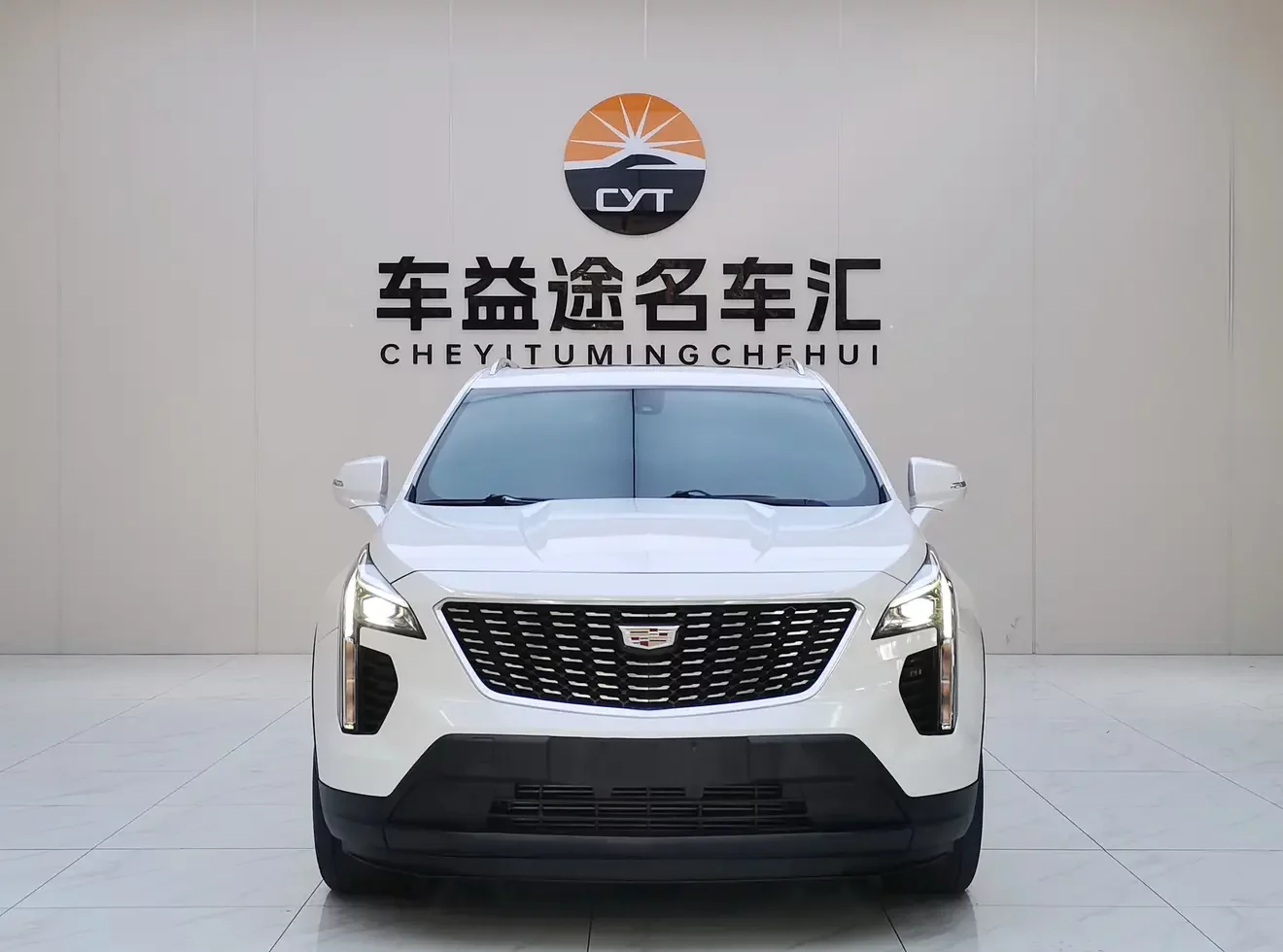 Cadillac XT4  из Китая