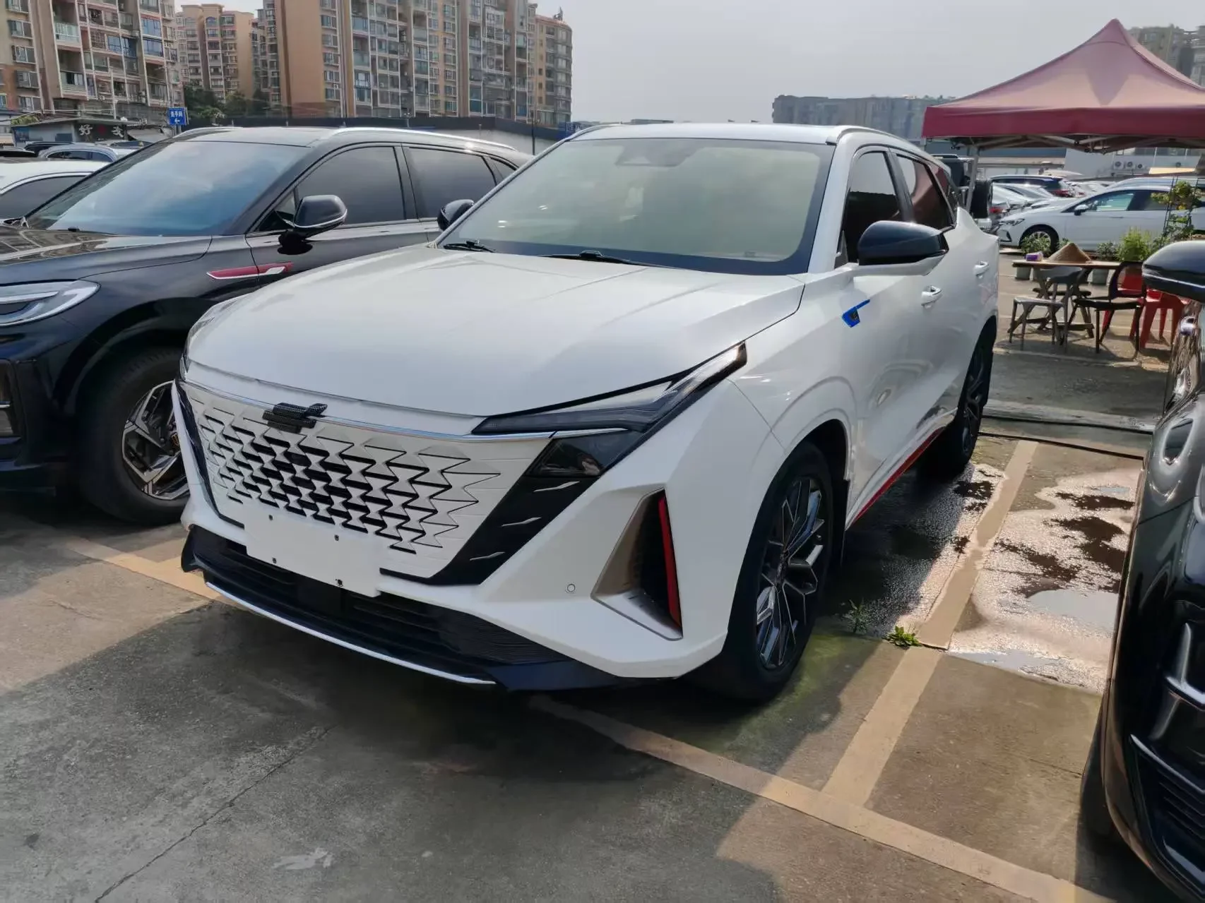 Oshan Changan Auchan Z6