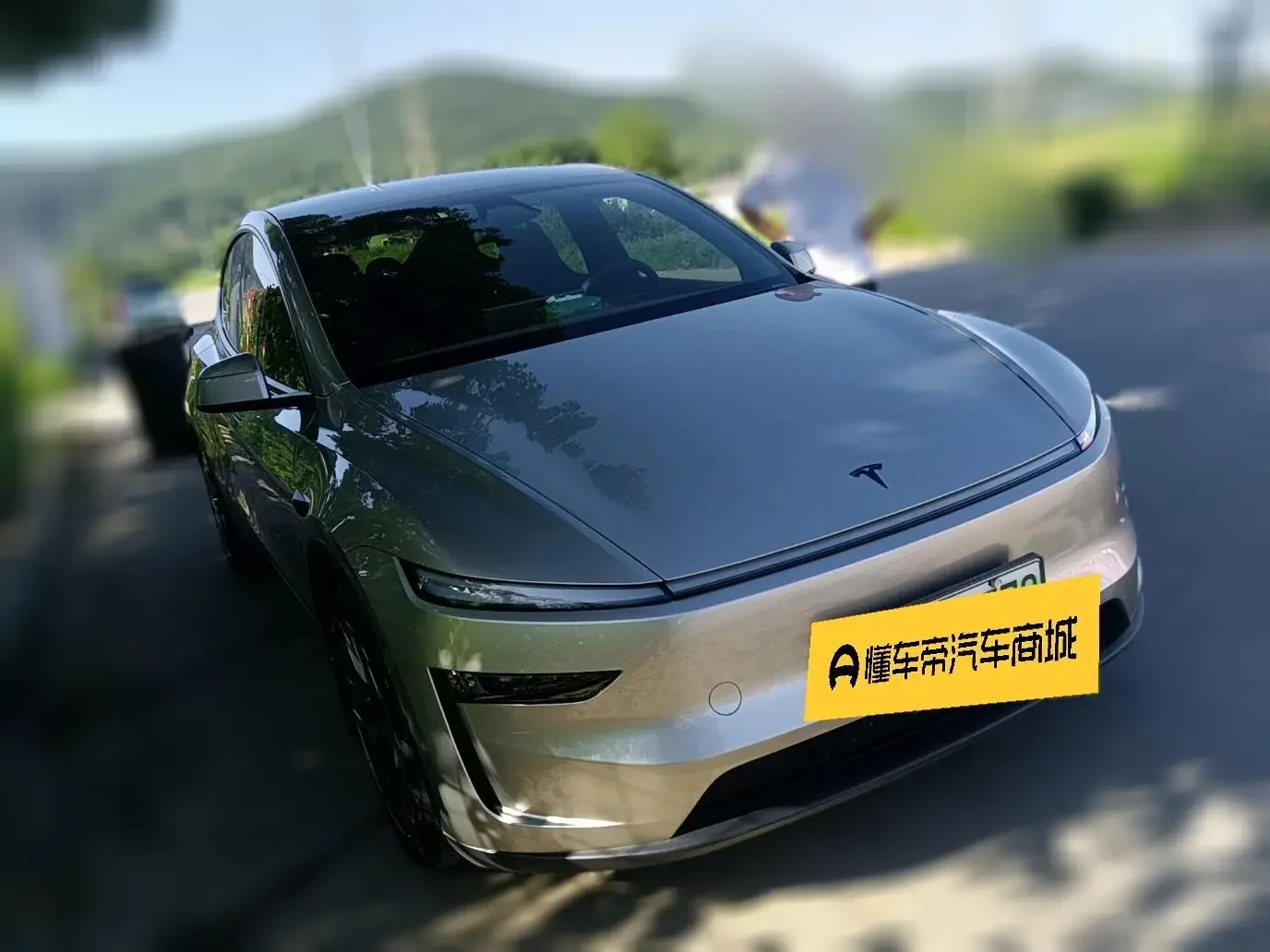 Tesla Model YL
