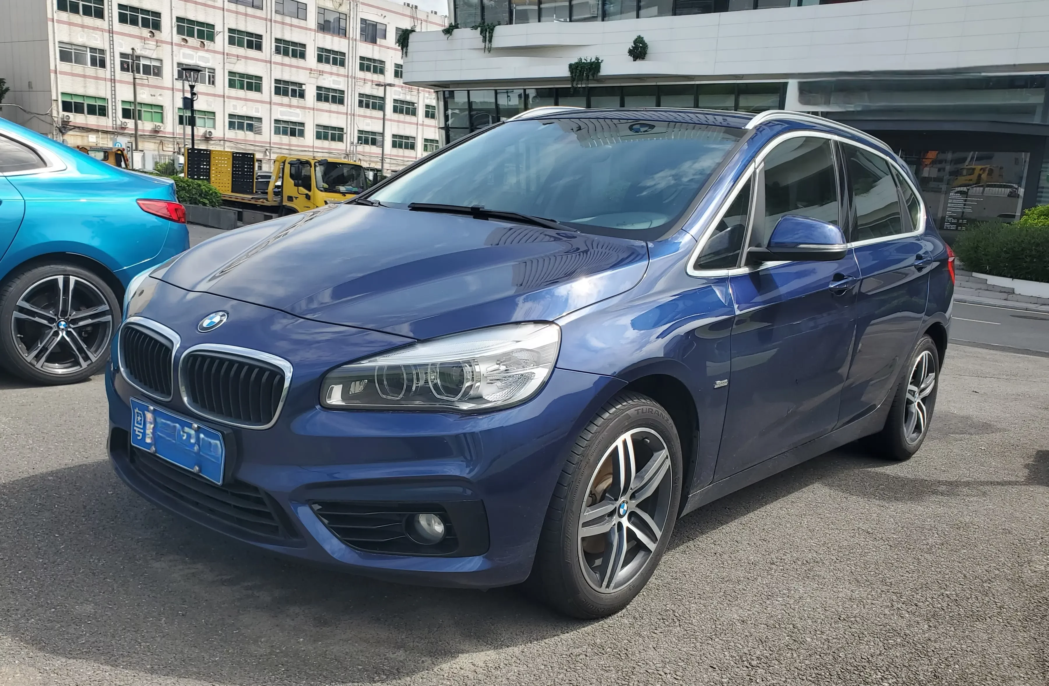 BMW 2 Series Active Tourer  из Китая