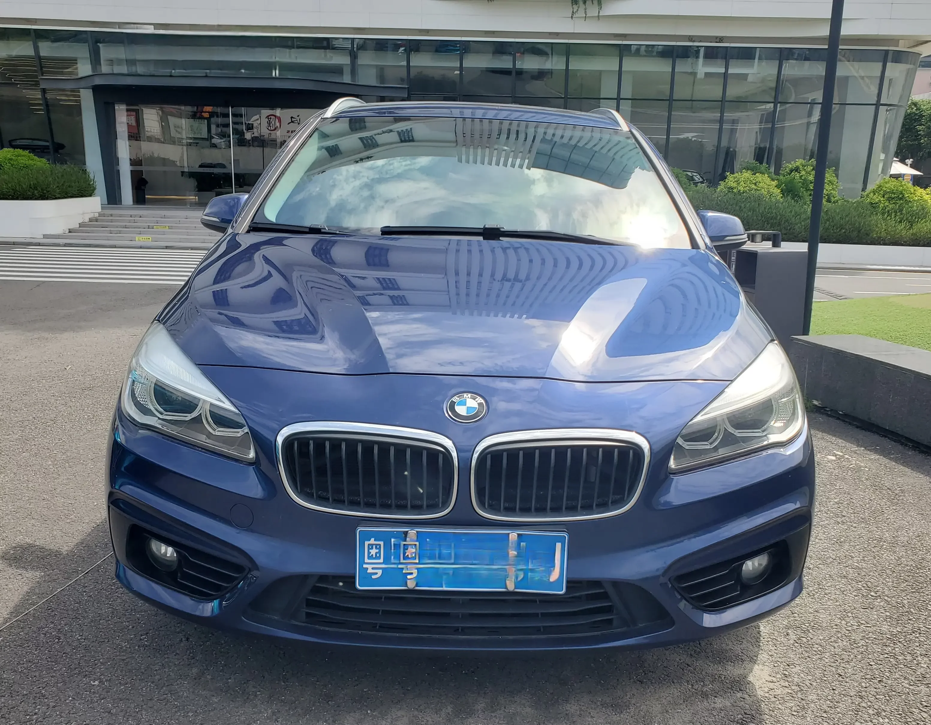 BMW 2 Series Active Tourer  из Китая