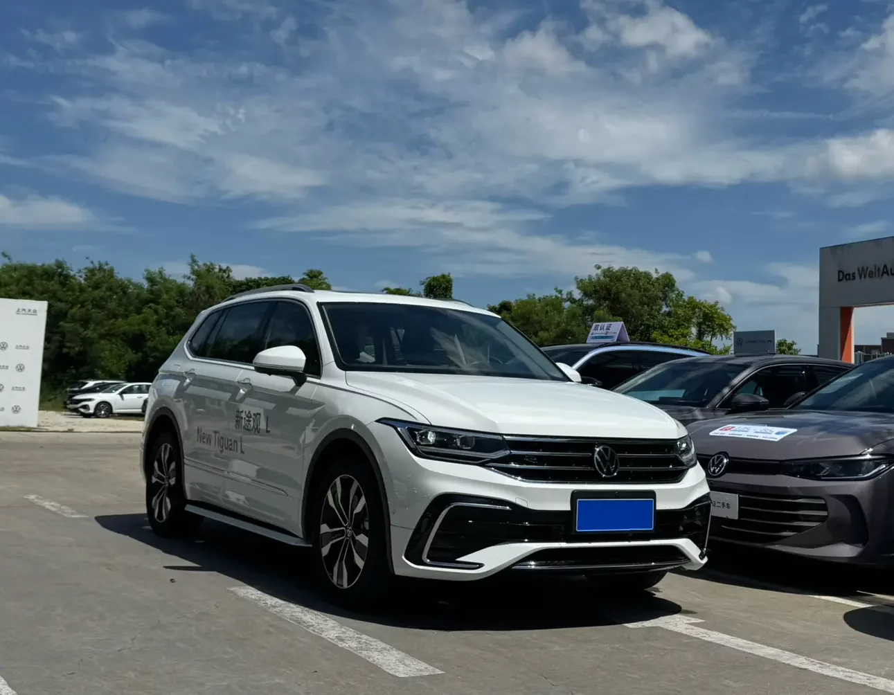 Volkswagen Tiguan L