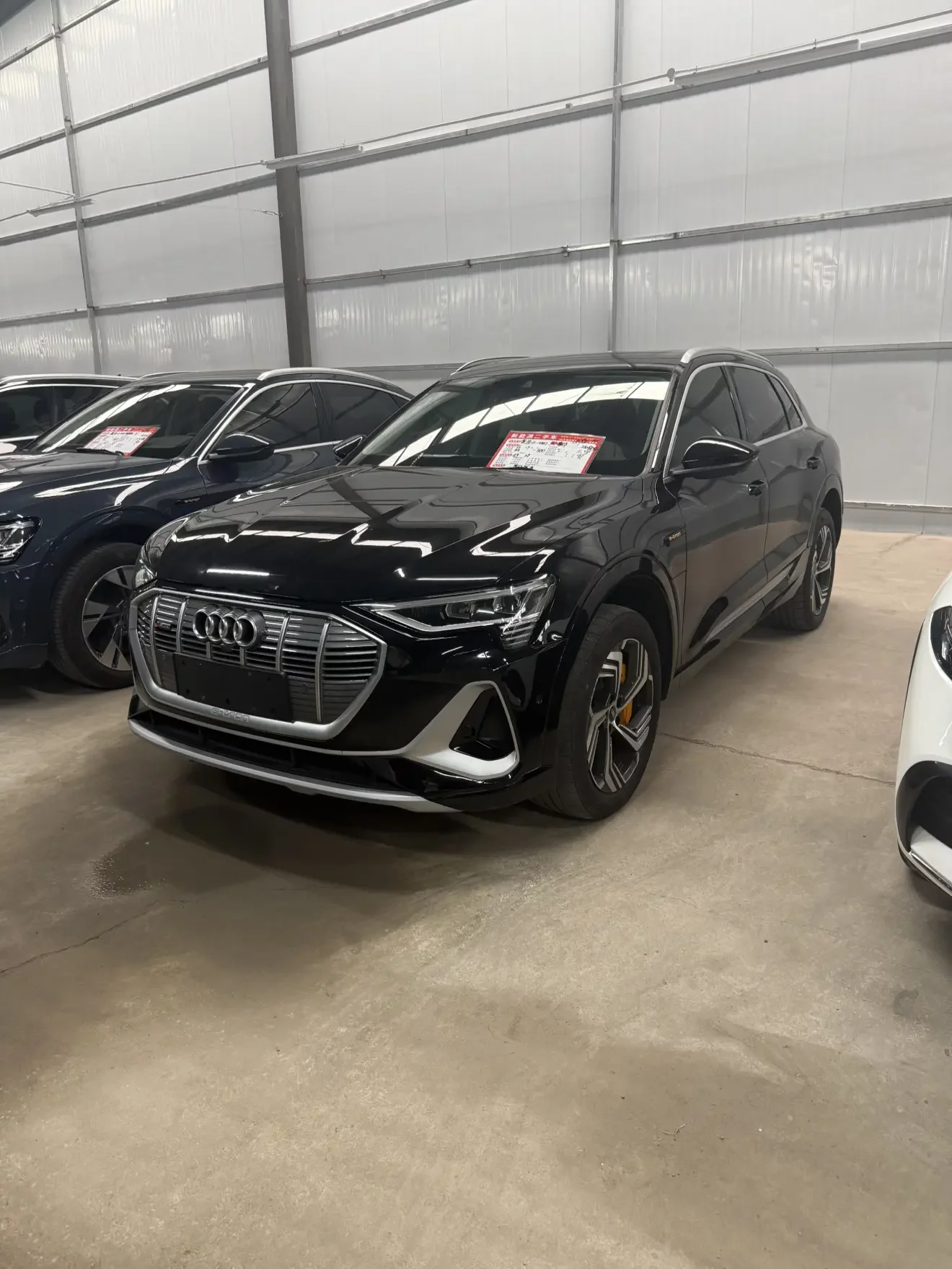 Audi e-tron  из Китая
