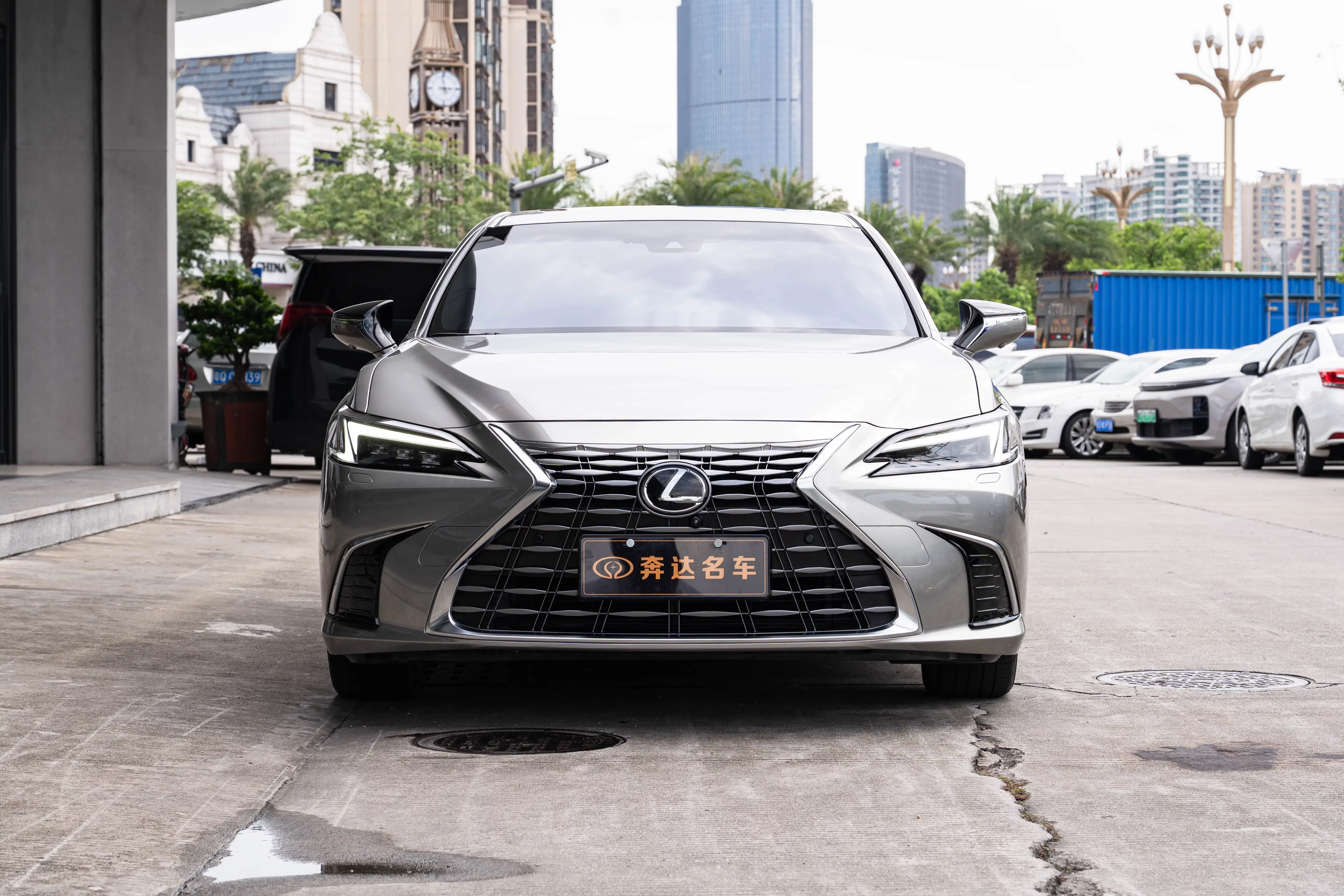 Lexus ES