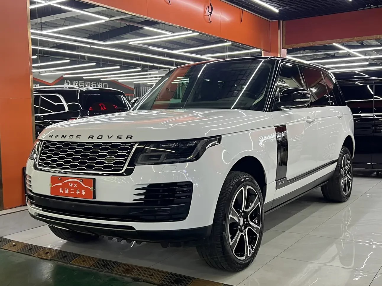 Land Rover range rover