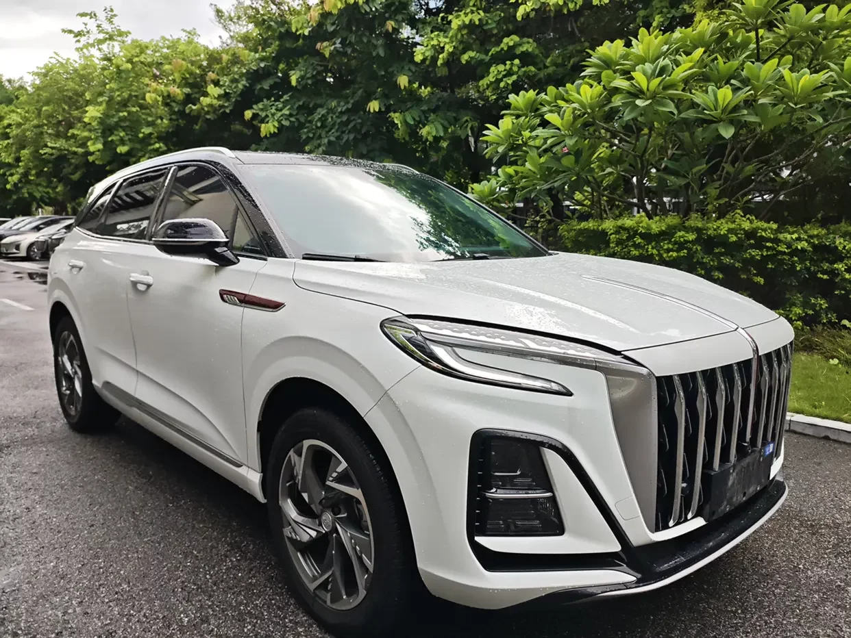 Hongqi HS3 PHEV