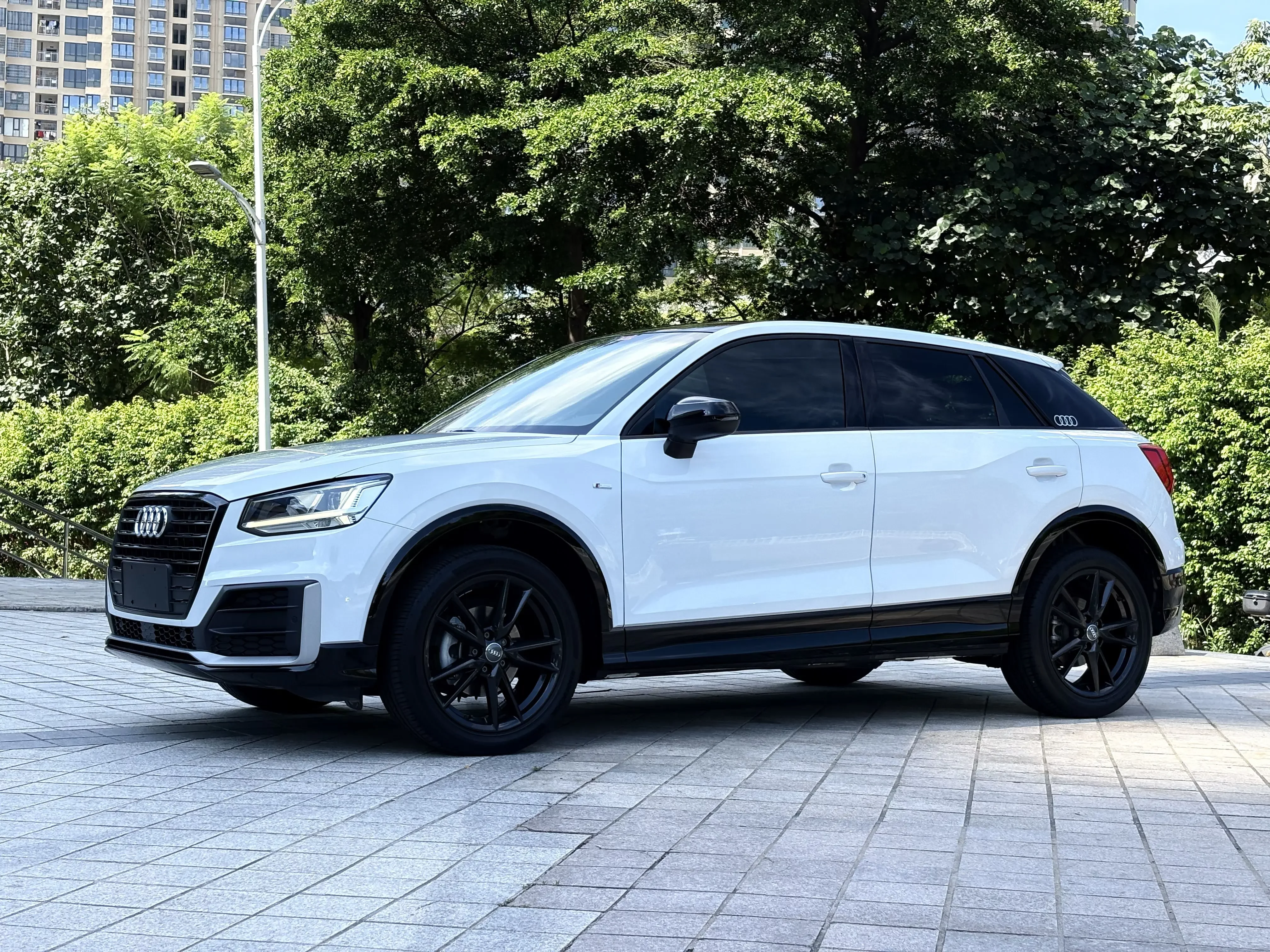 Audi Q2L  из Китая