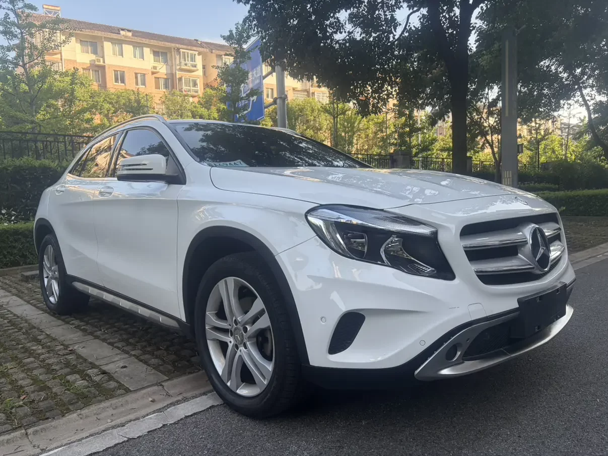 Mercedes-Benz GLA