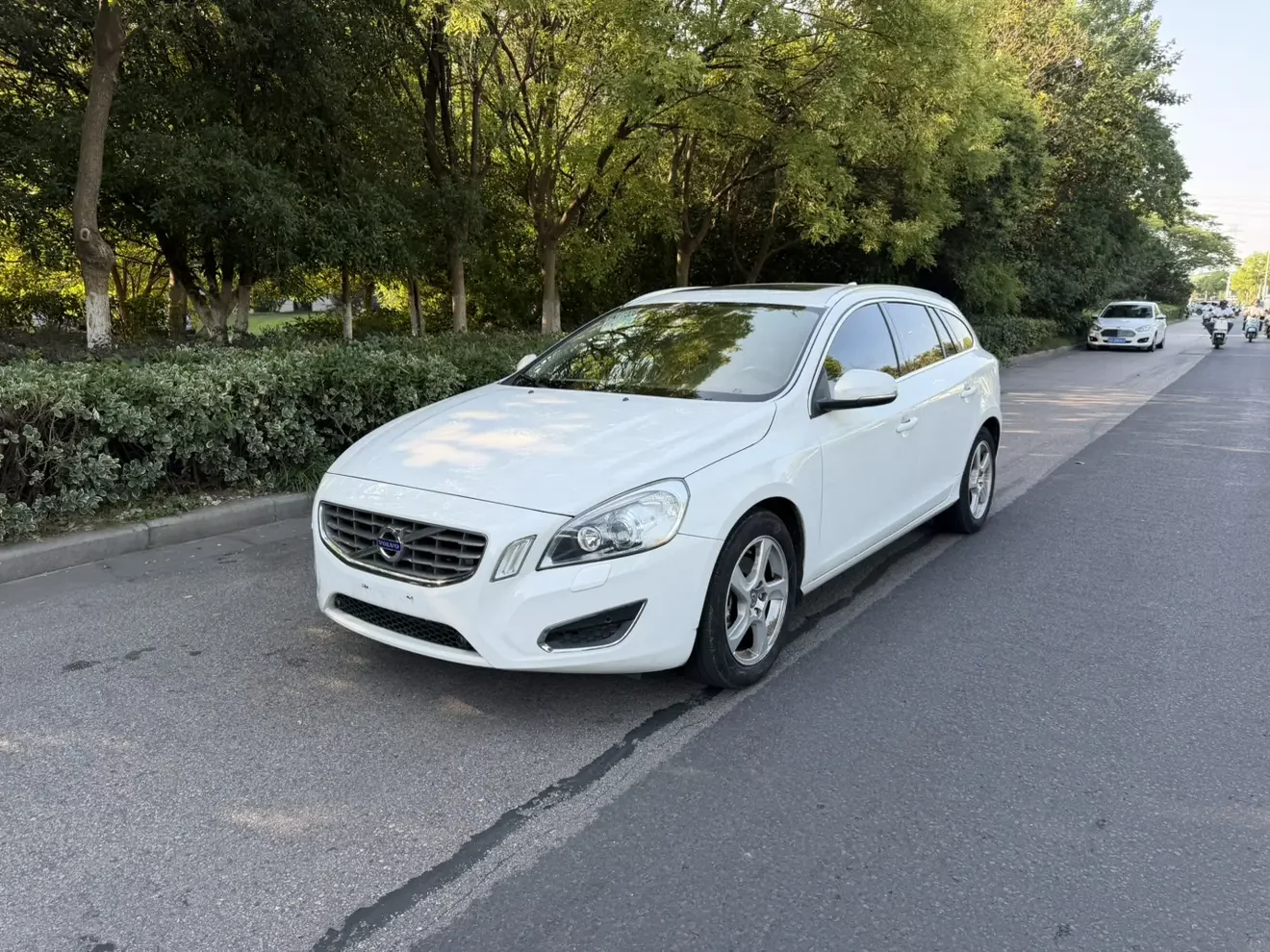 Volvo V60  из Китая