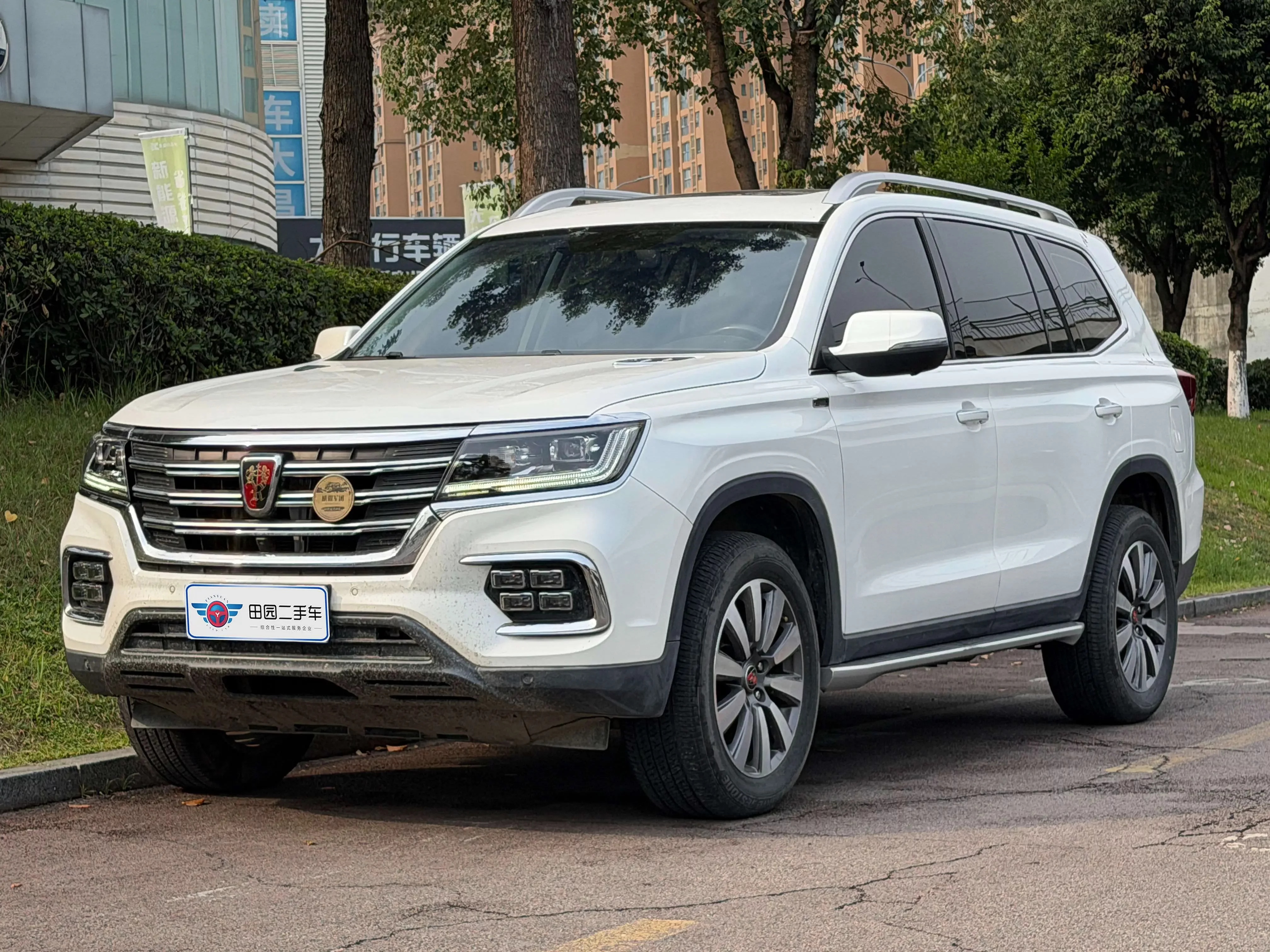 Roewe RX8  из Китая