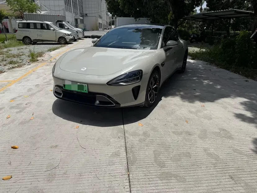 Xiaomi car Xiaomi SU7  из Китая