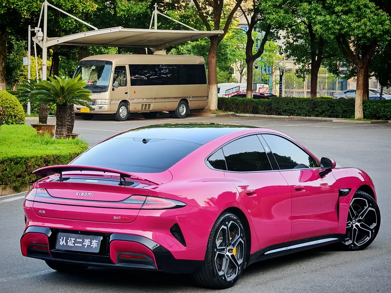 Xiaomi car Xiaomi SU7  из Китая