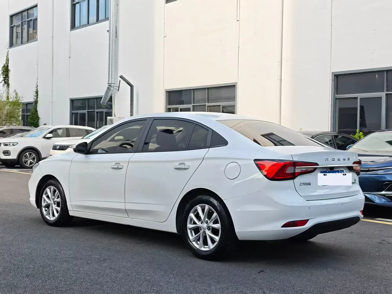 Roewe i5