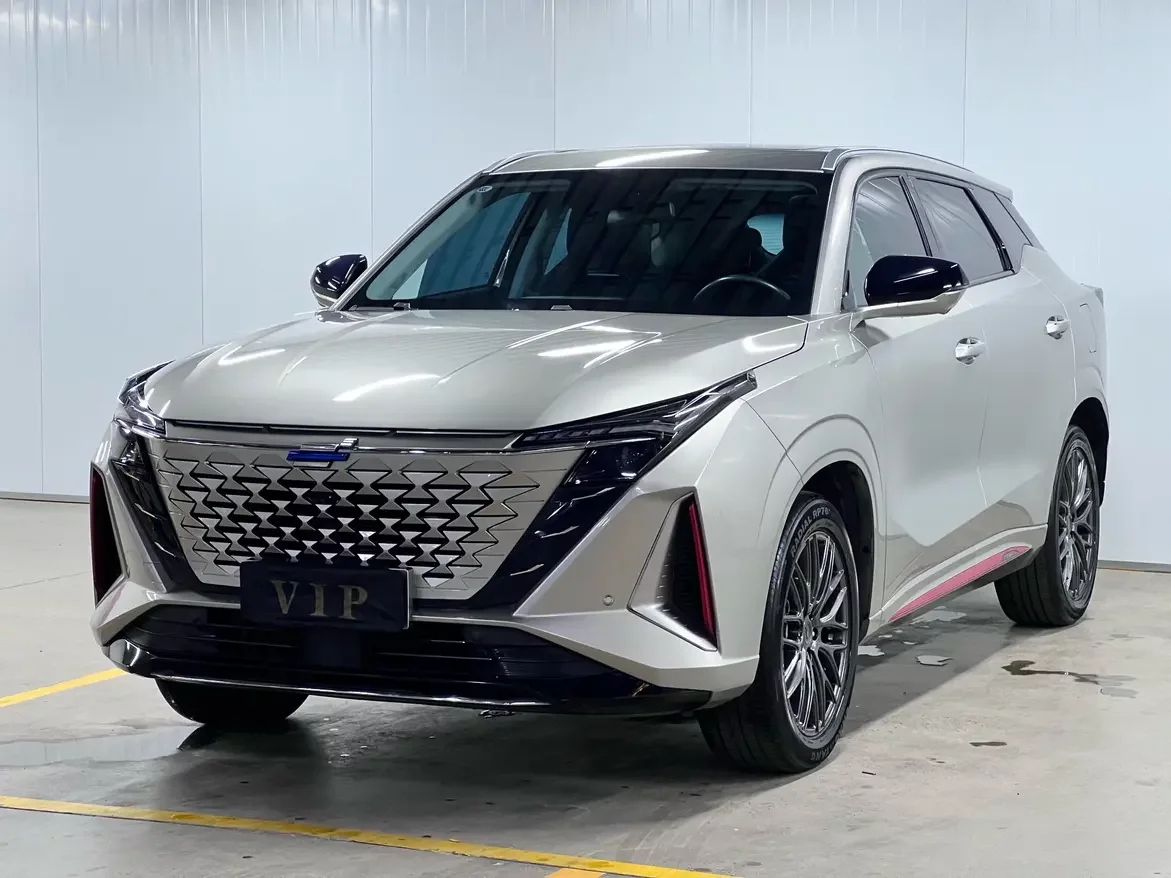 Oshan Changan Auchan Z6