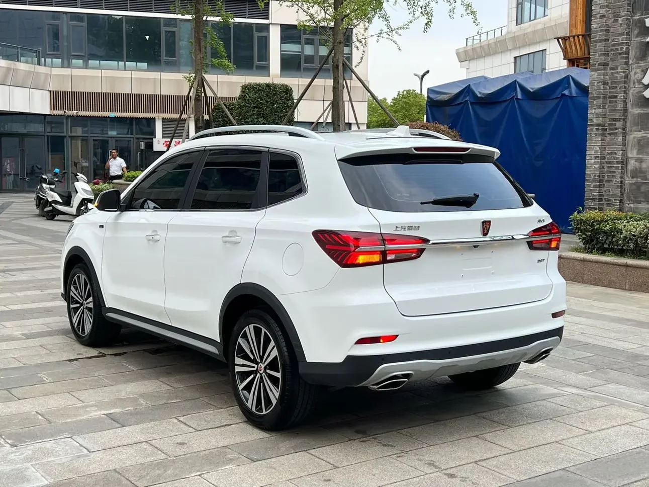 Roewe RX5