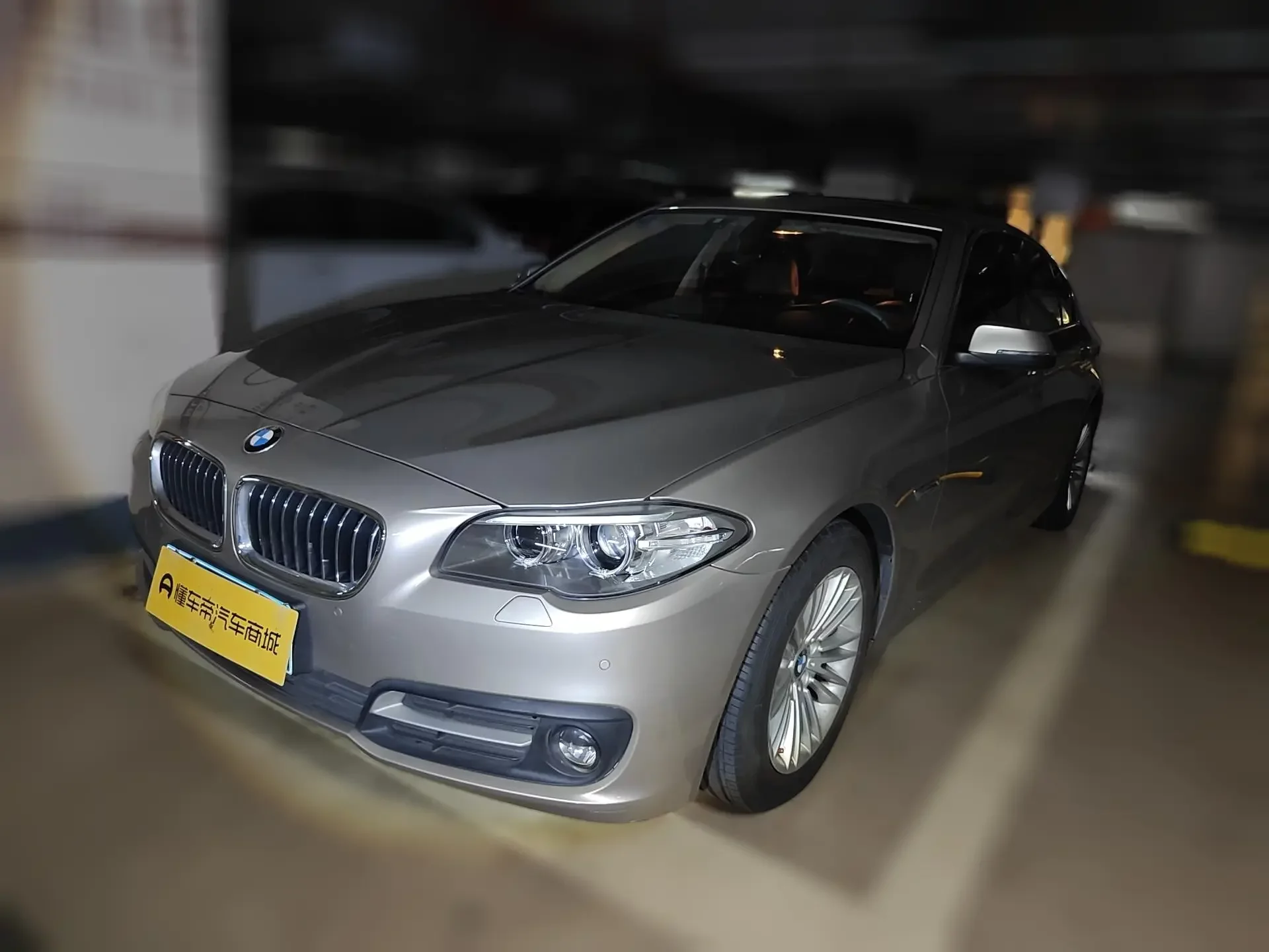 BMW 5 Series  из Китая