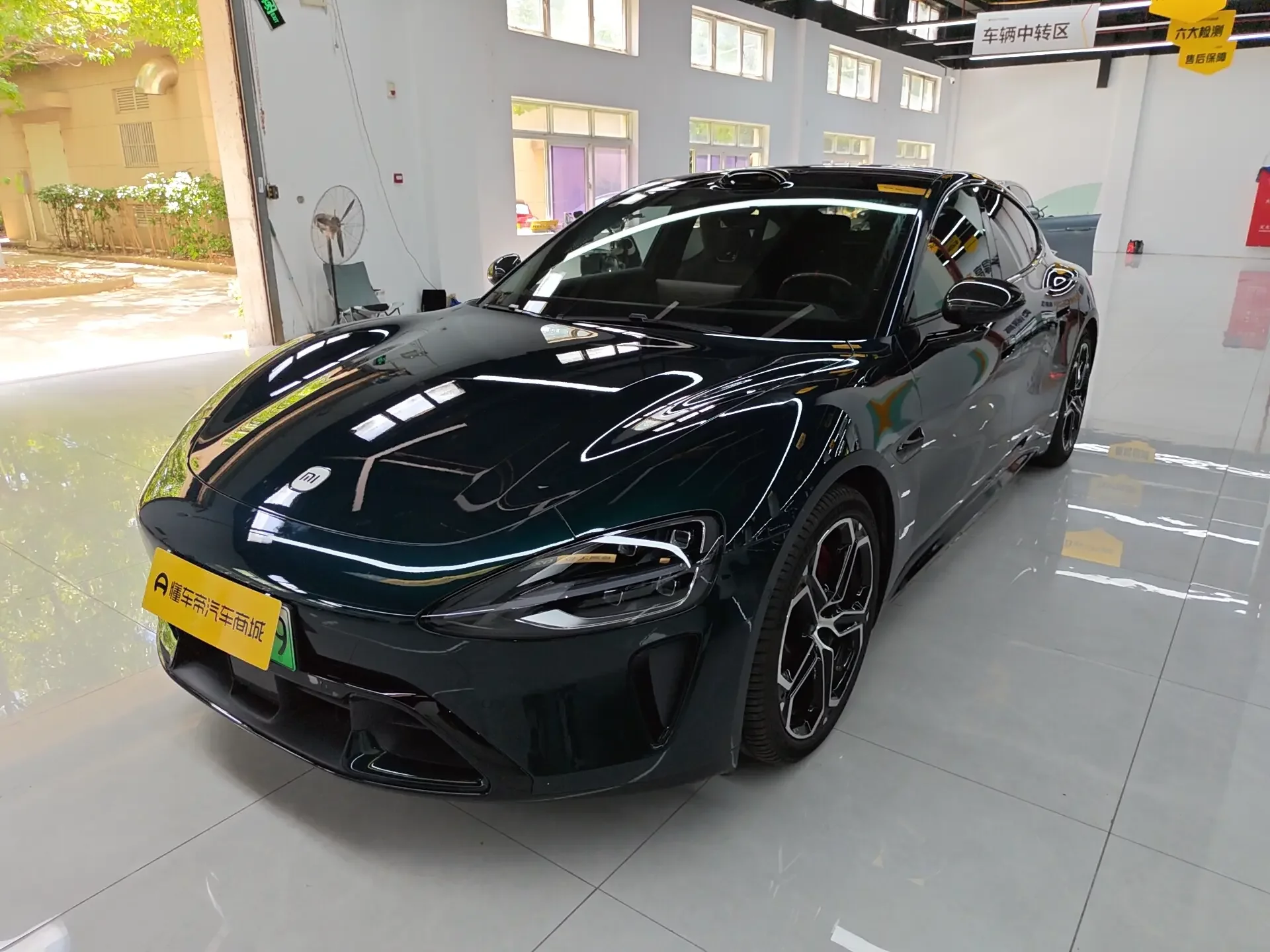 Xiaomi car Xiaomi SU7  из Китая