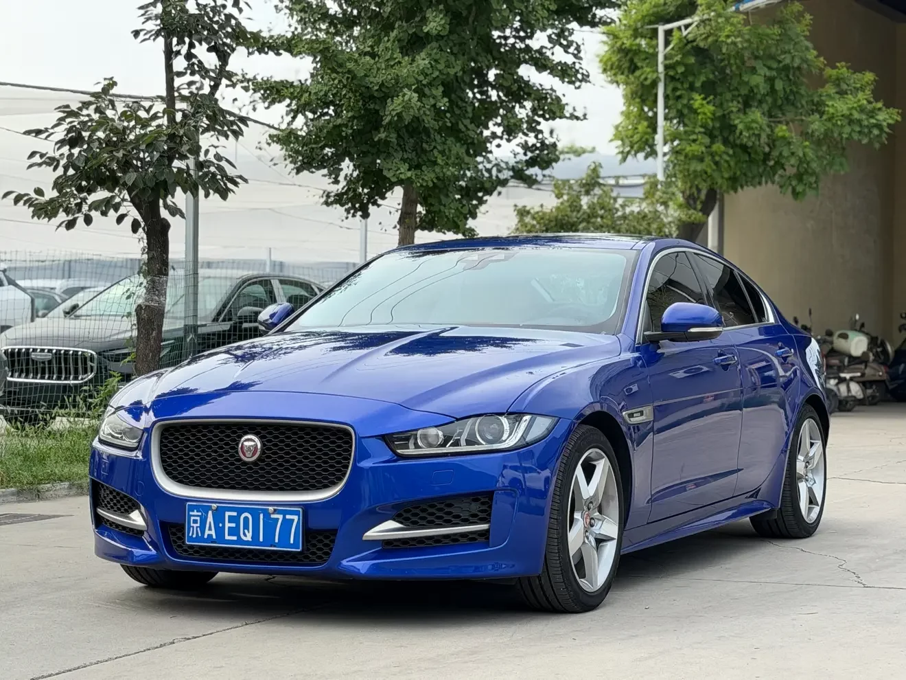 Jaguar XE  из Китая