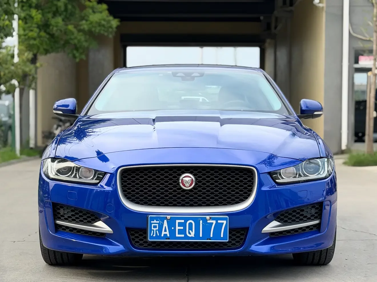 Jaguar XE  из Китая