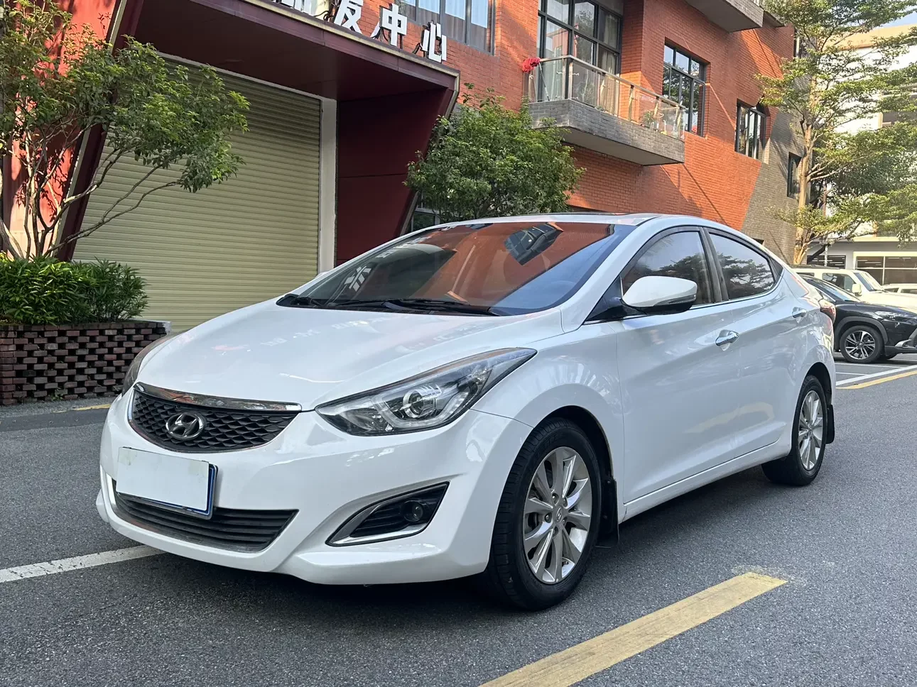 Hyundai Elantra  из Китая