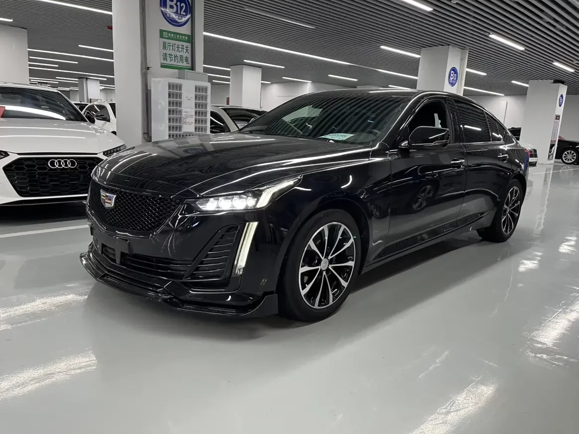 Cadillac CT5  из Китая