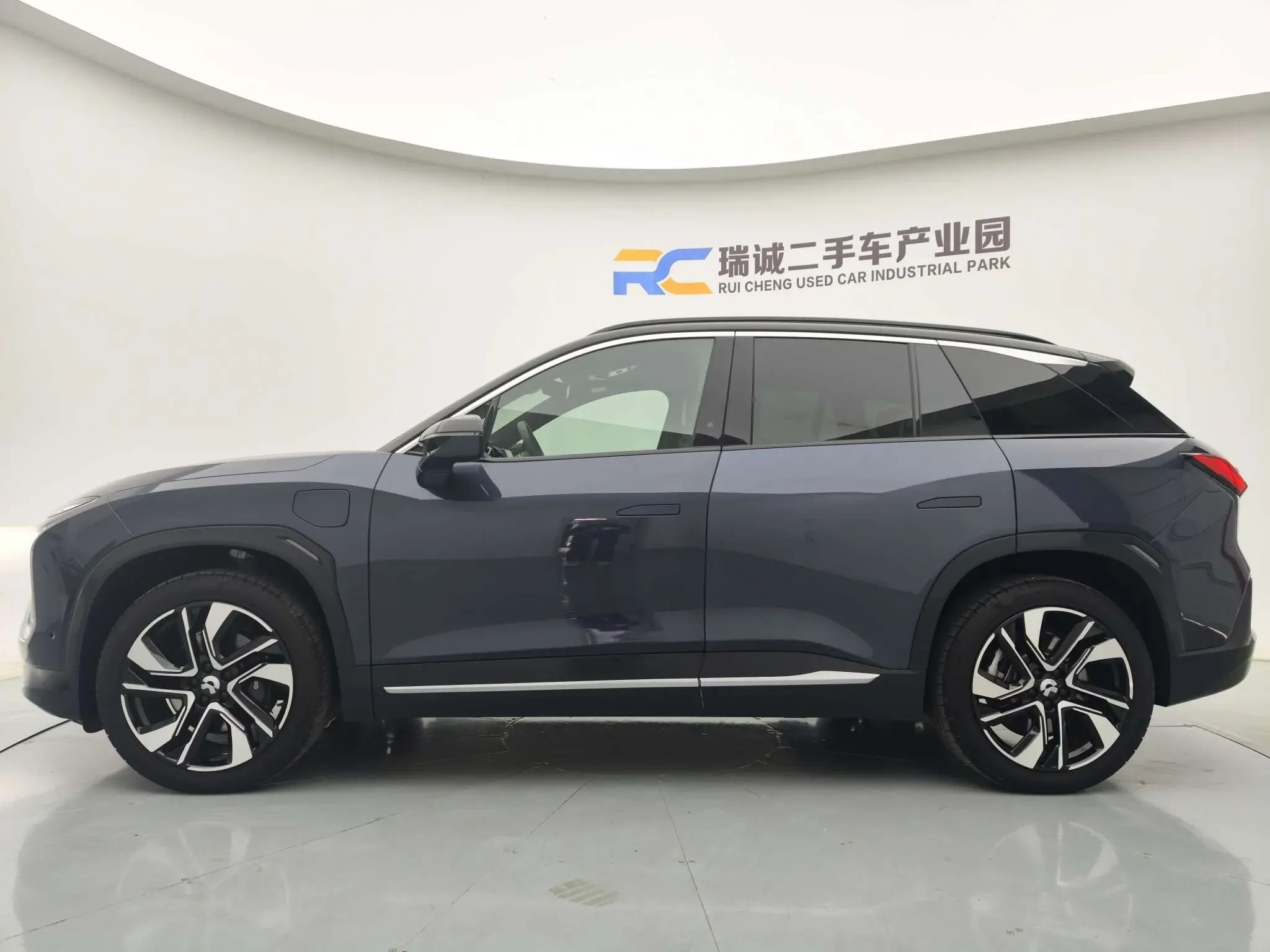 NIO ES6