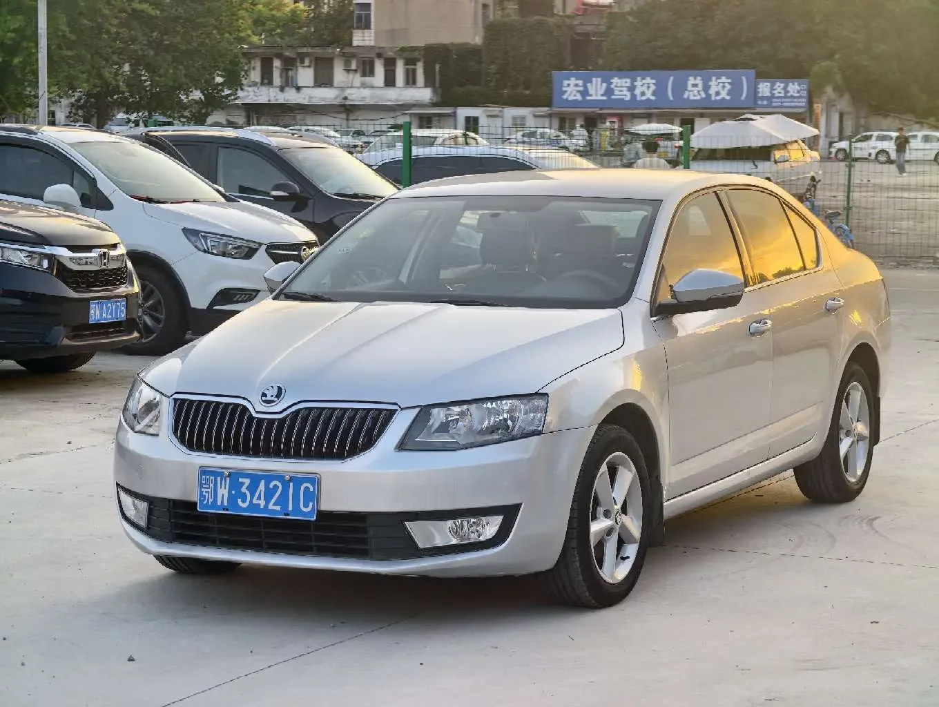 Skoda Octavia  из Китая