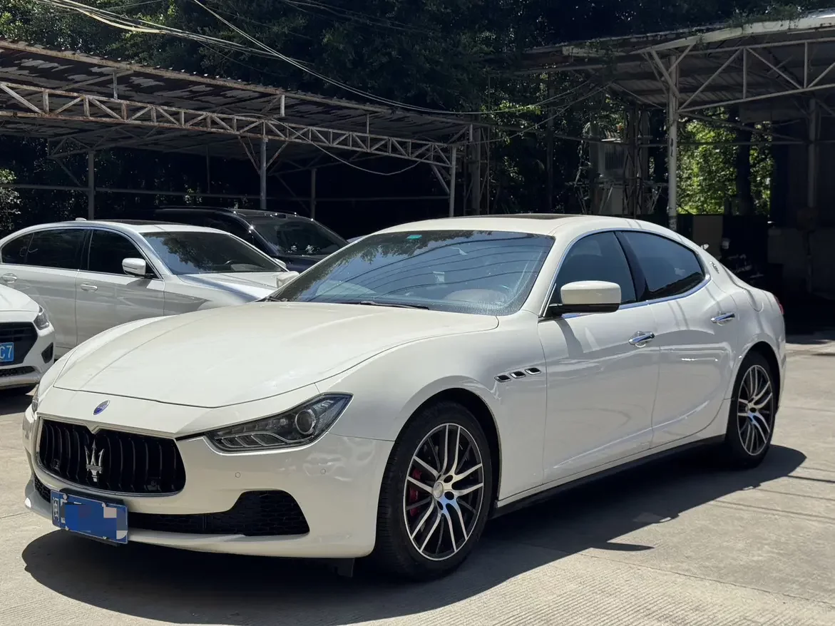 Maserati Ghibli  из Китая