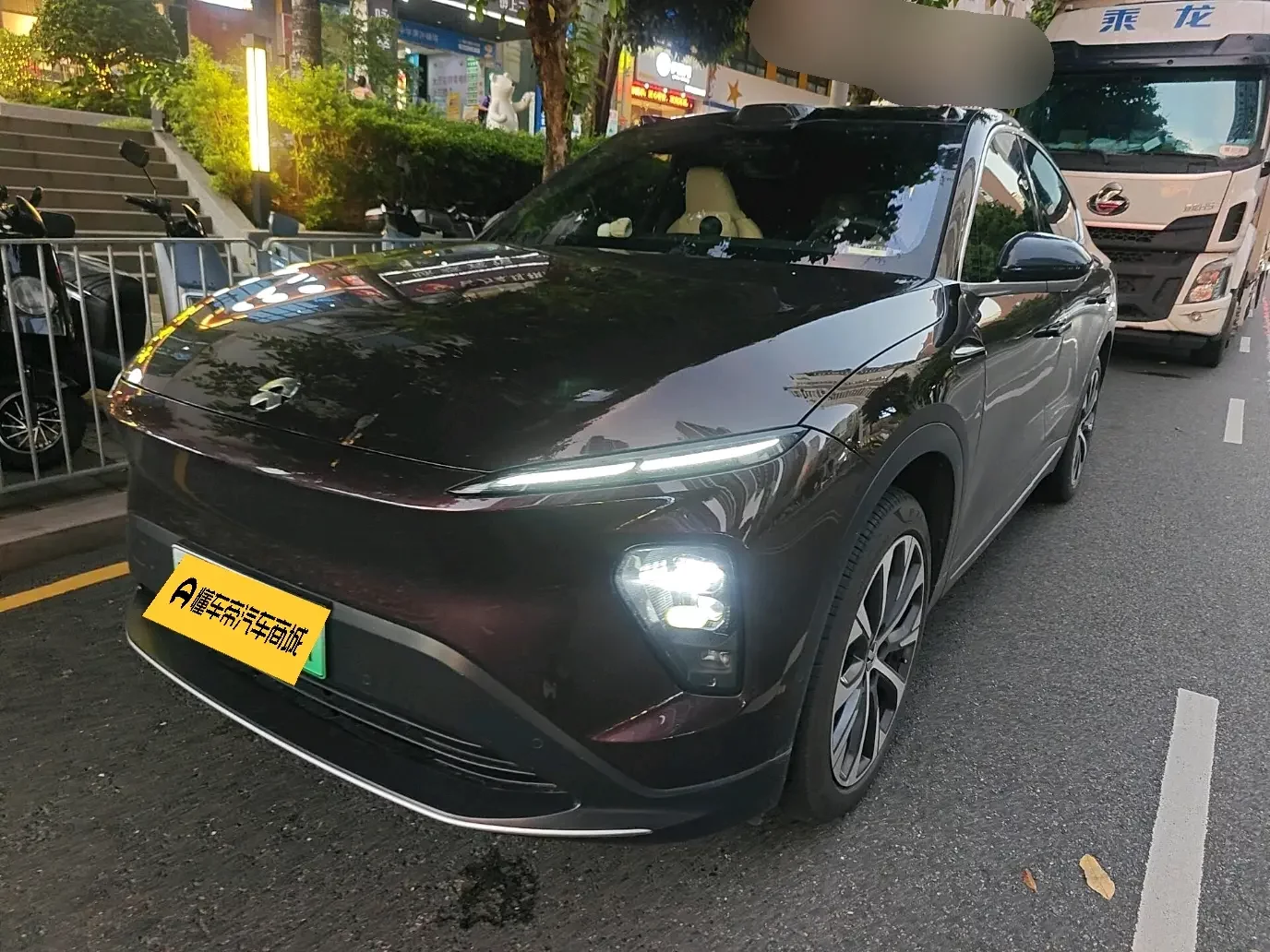 NIO EC7