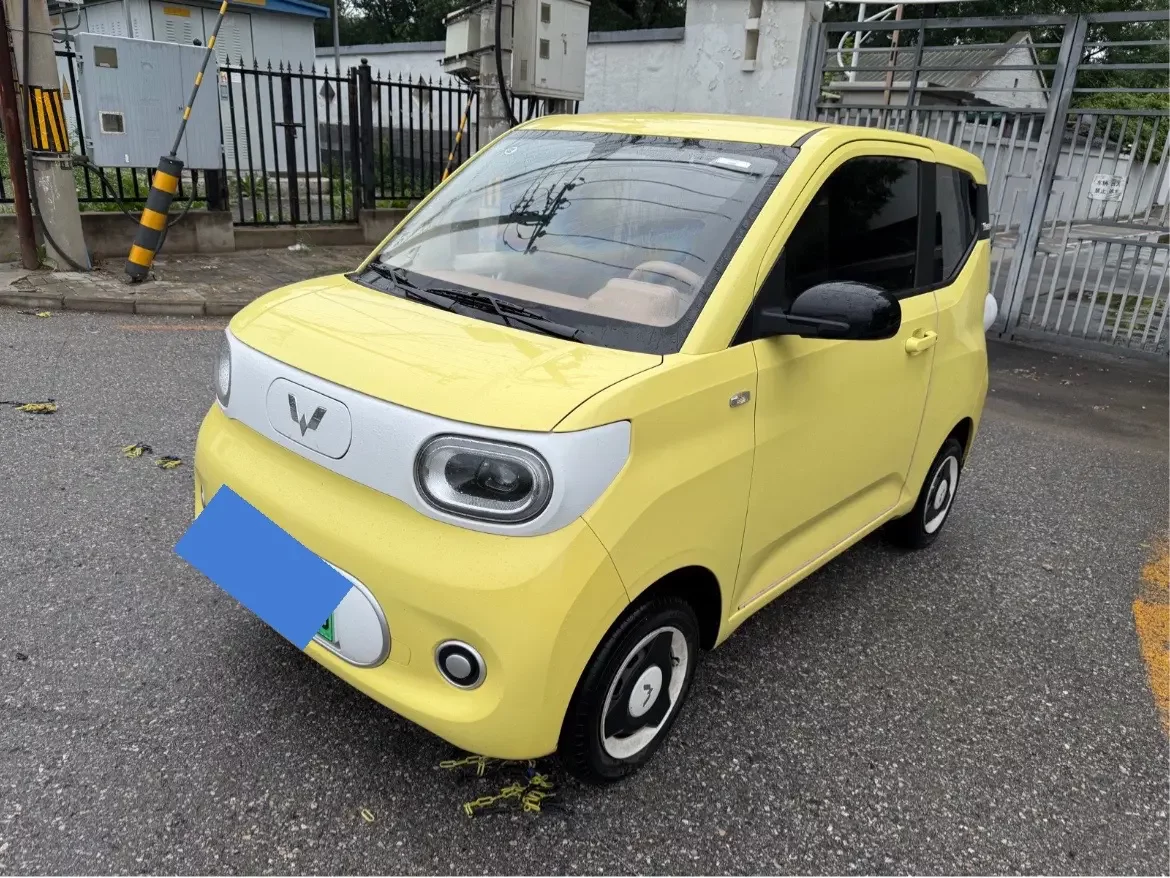 Wuling Hongguang MINIEV  из Китая
