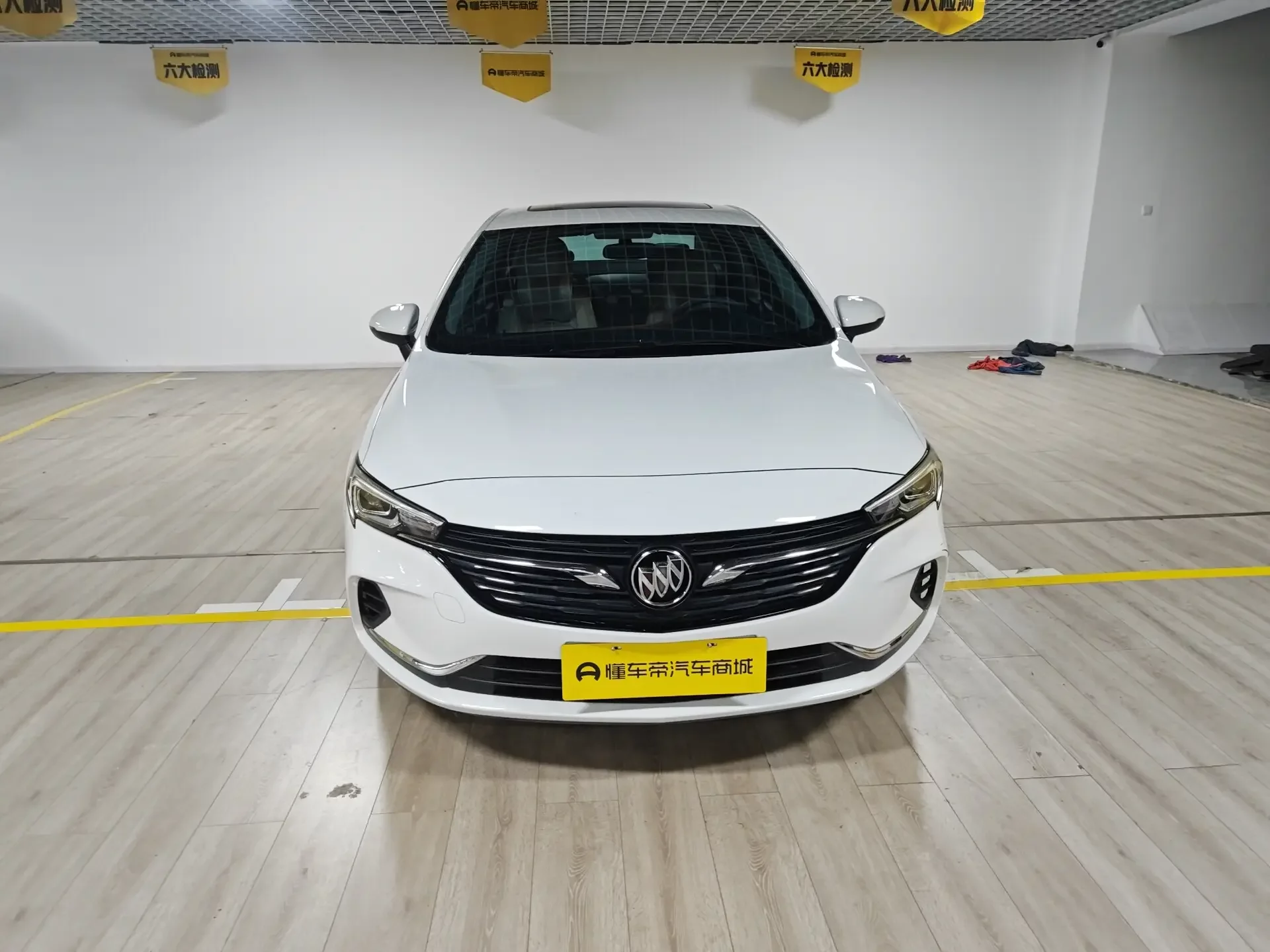 Buick Valeant  из Китая
