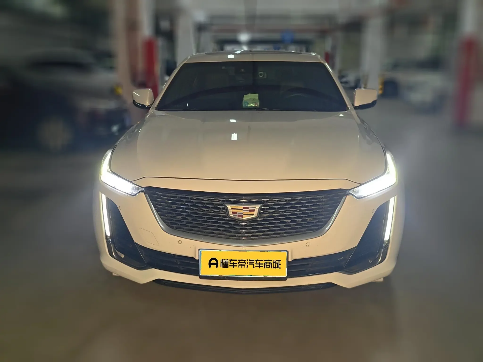 Cadillac CT5  из Китая