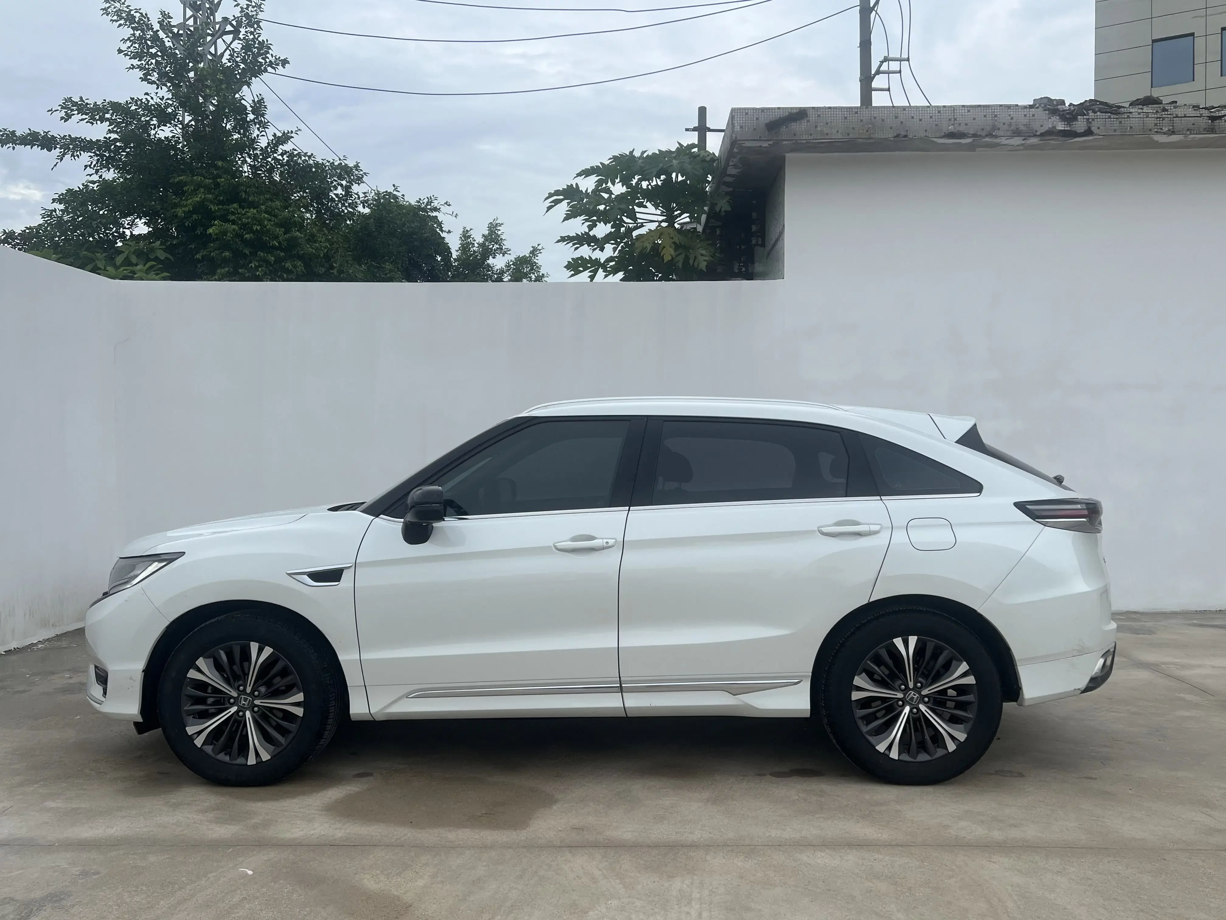 Honda UR-V