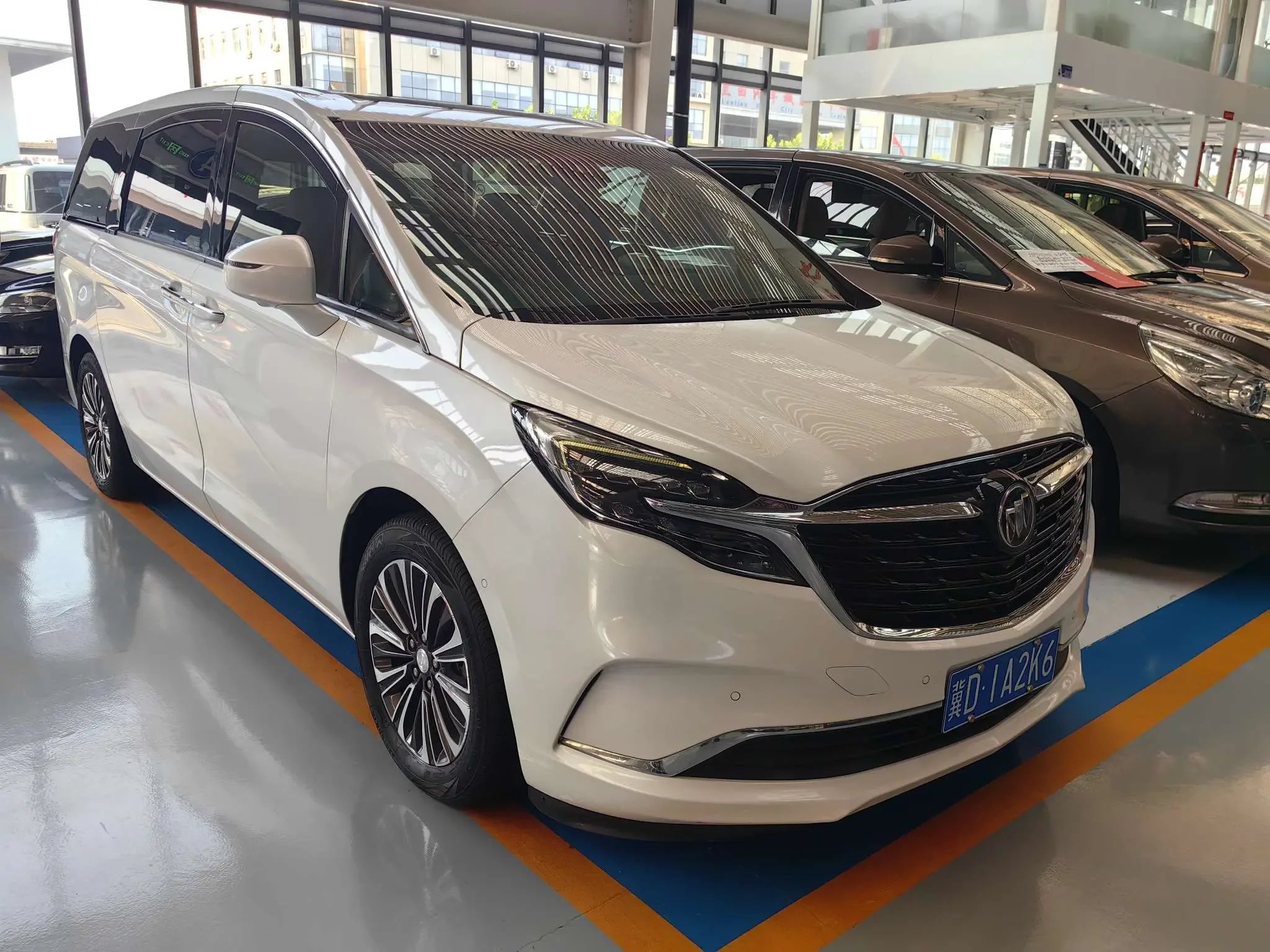 Buick GL8