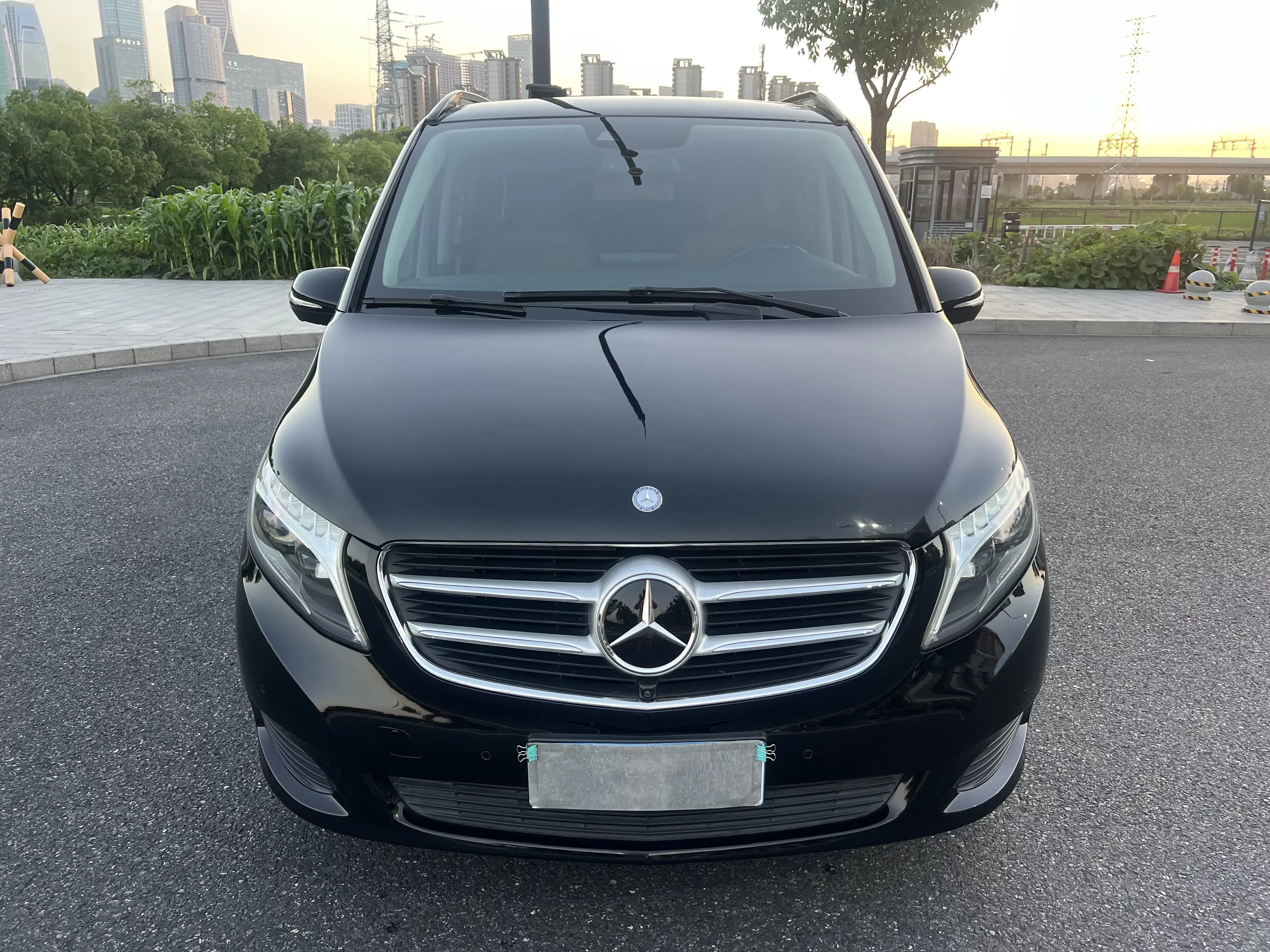 Mercedes-Benz V Class  из Китая