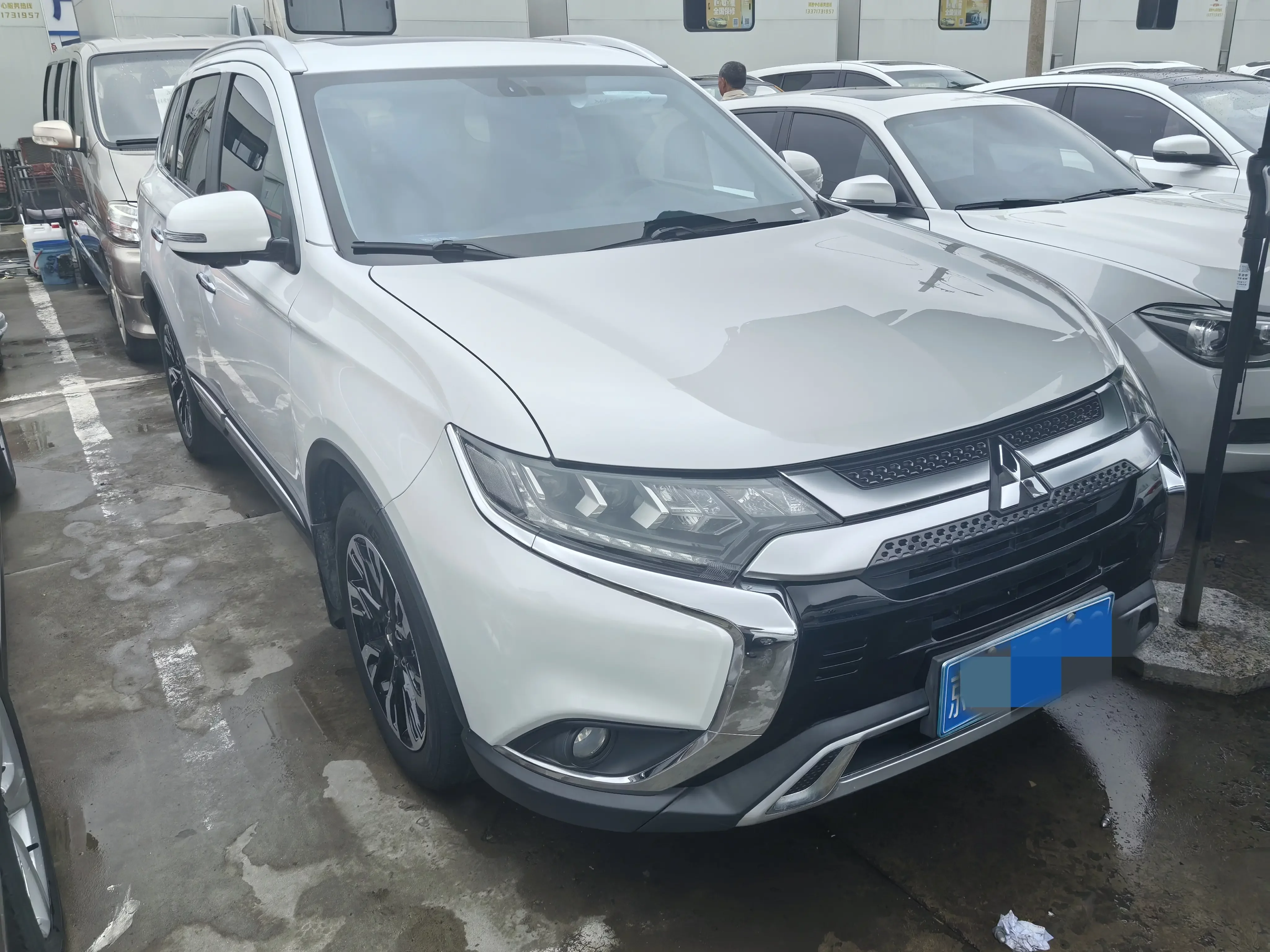 Mitsubishi Outlander  из Китая